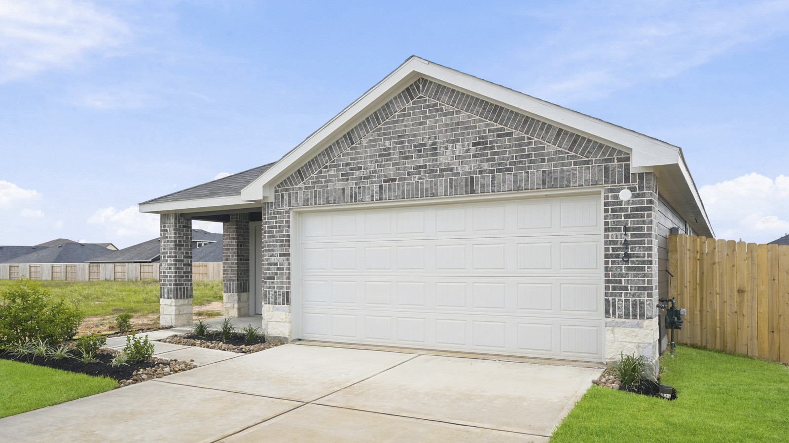 148 Rising Cedar Lane Property Photo 2