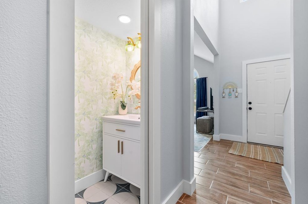 2714 Vancouver Drive Property Photo 22