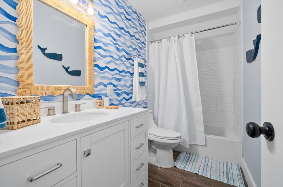 2714 Vancouver Drive Property Photo 26