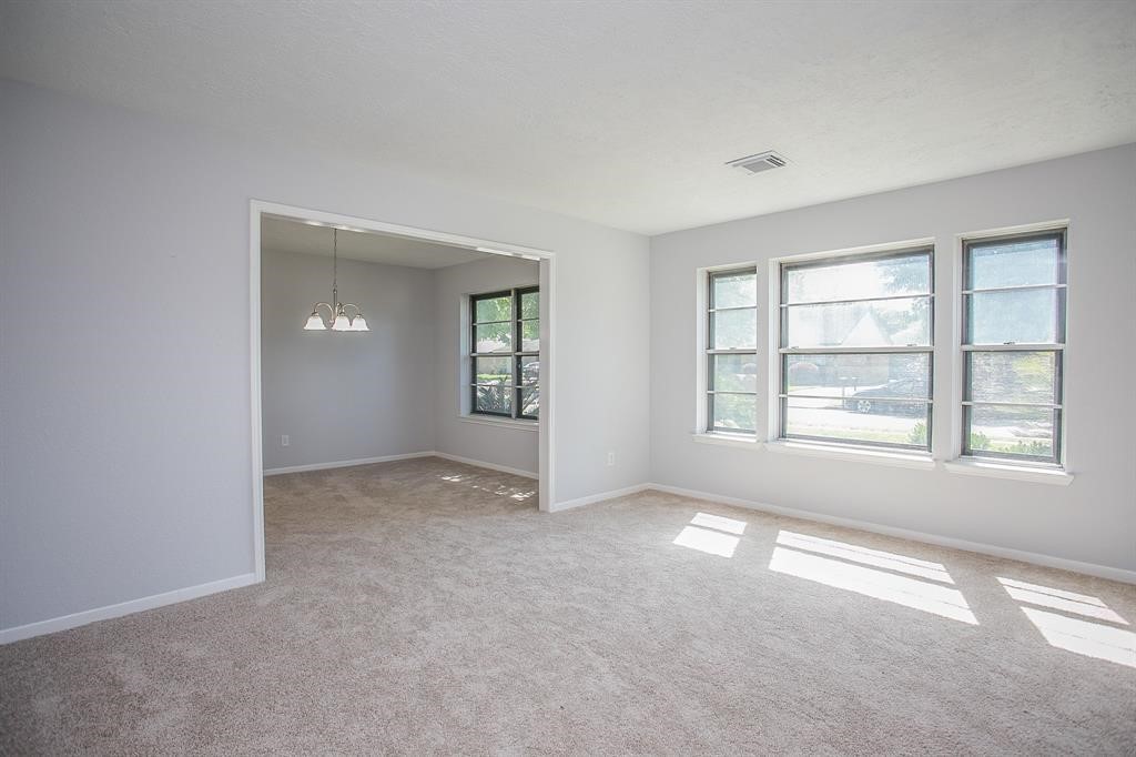 4219 Tuscarora Street Property Photo 4