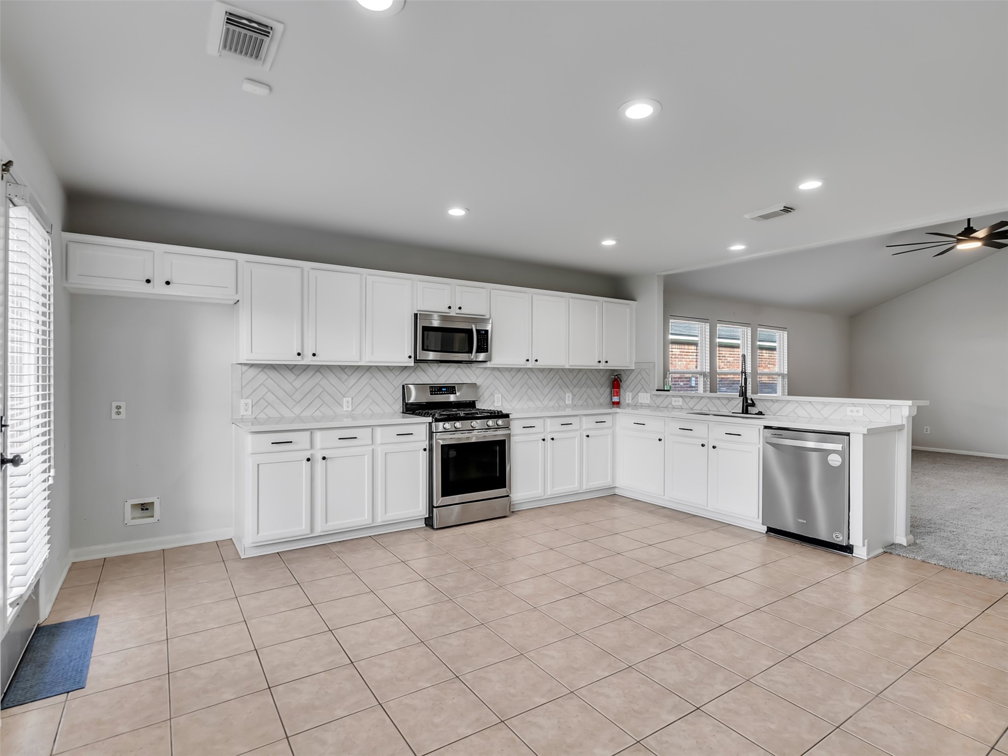 21518 Gannet Peak Way Property Photo 13