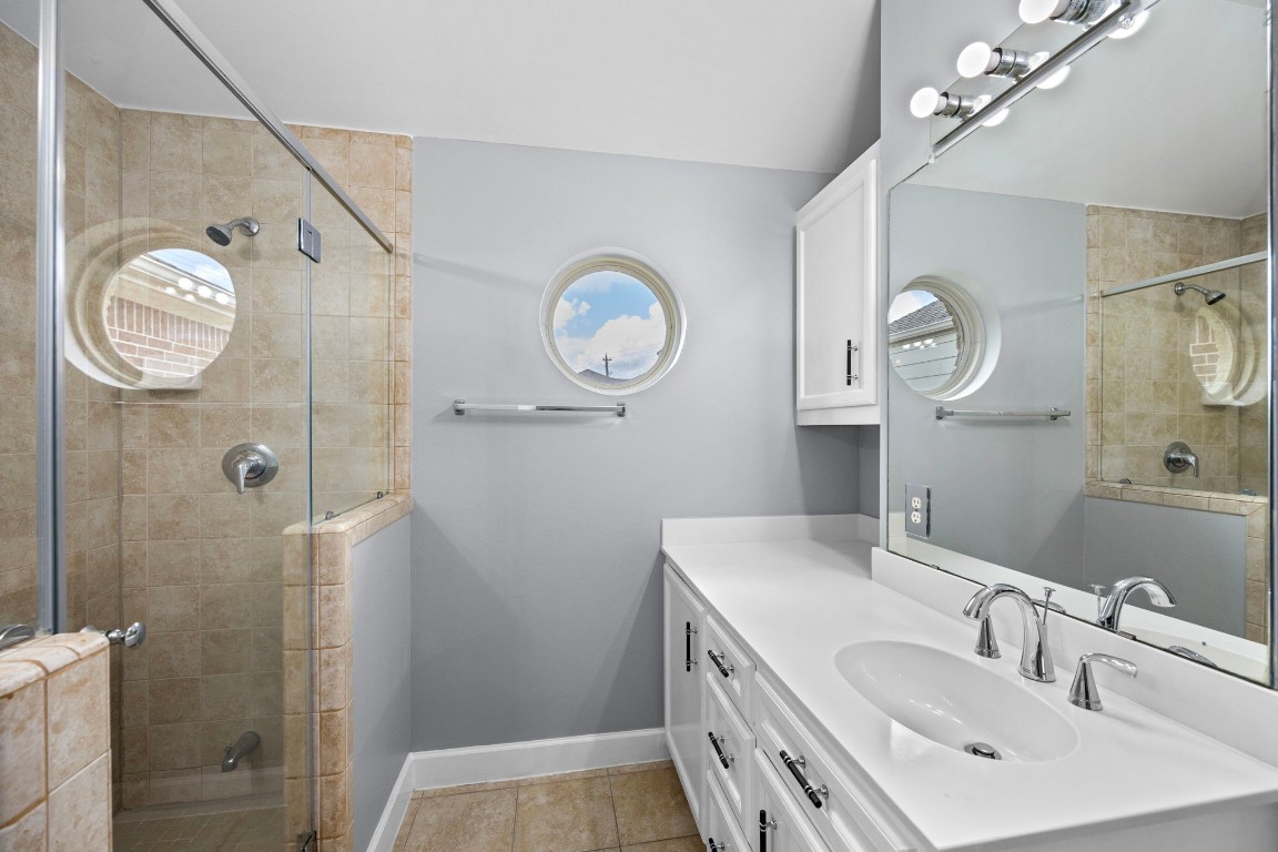 5951 South Loop E 50 Property Photo 17