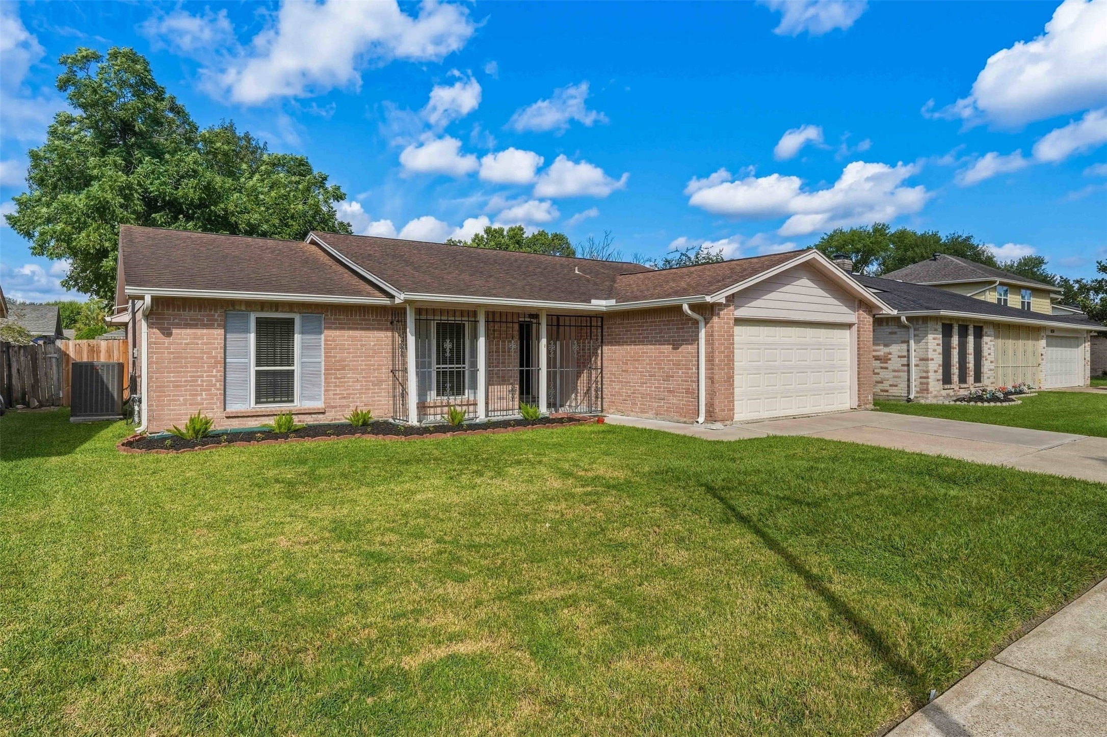 10514 Long River Drive Property Photo 2