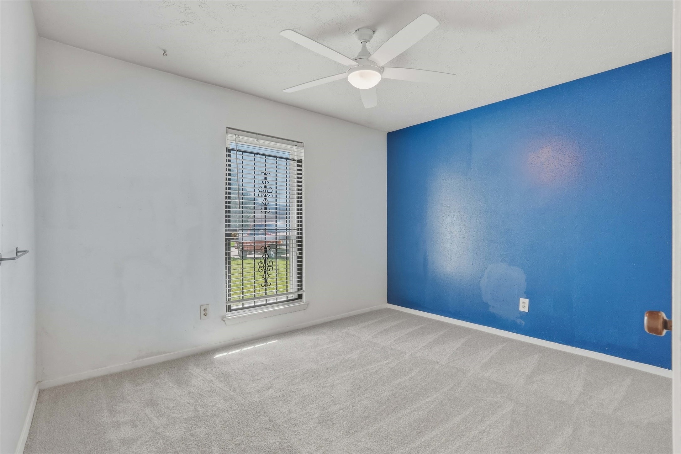 10514 Long River Drive Property Photo 18