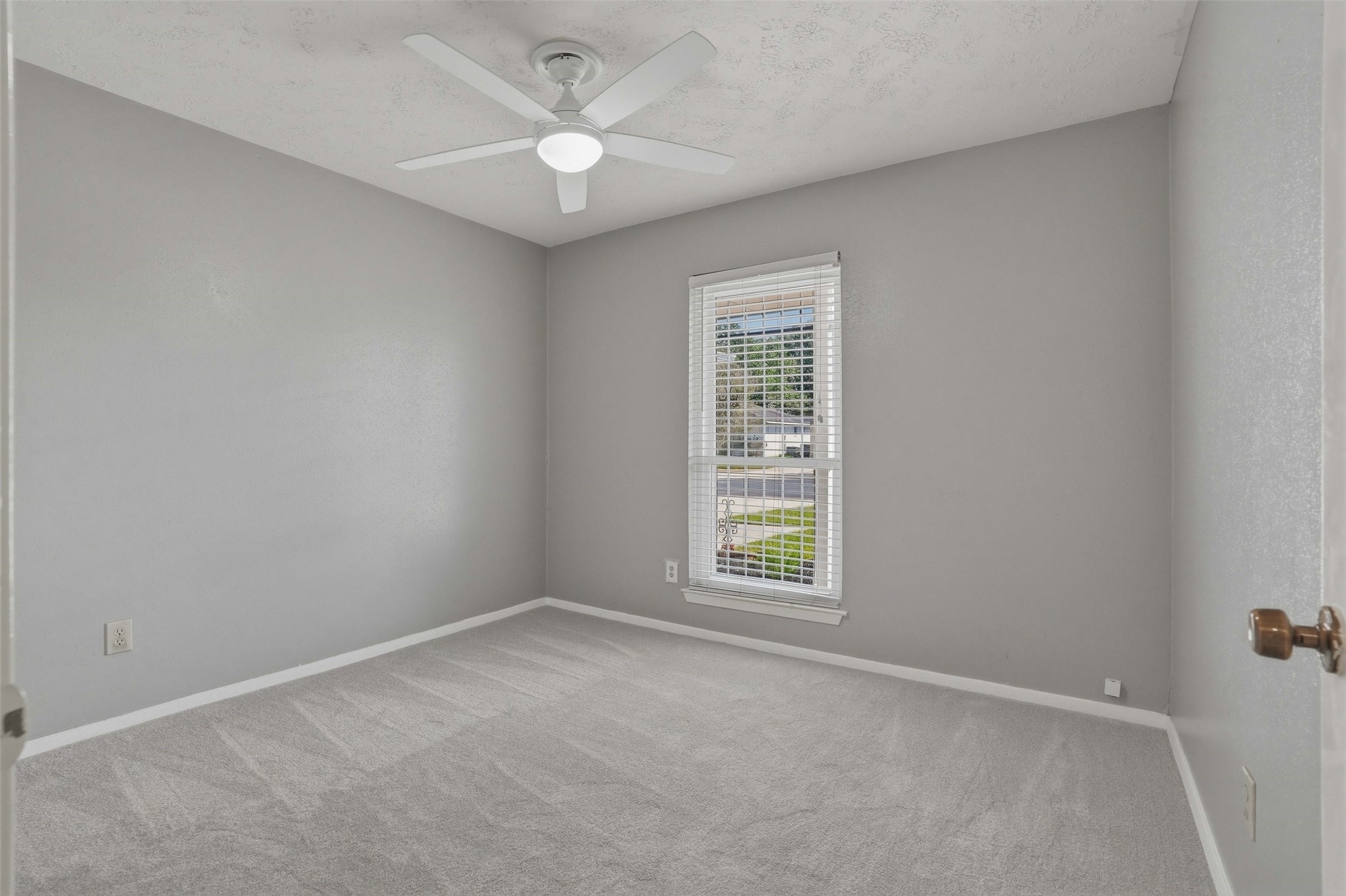 10514 Long River Drive Property Photo 19