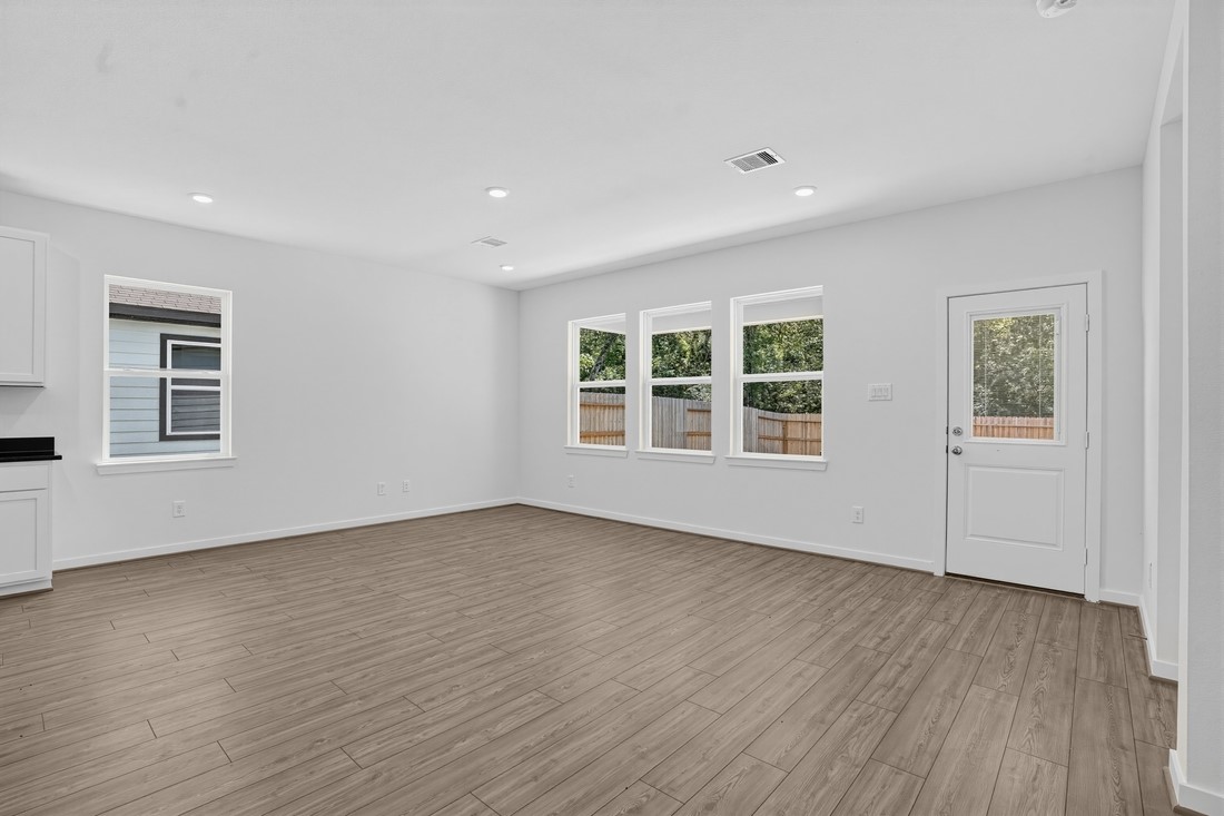 251 Rustic Alder Drive Property Photo 3