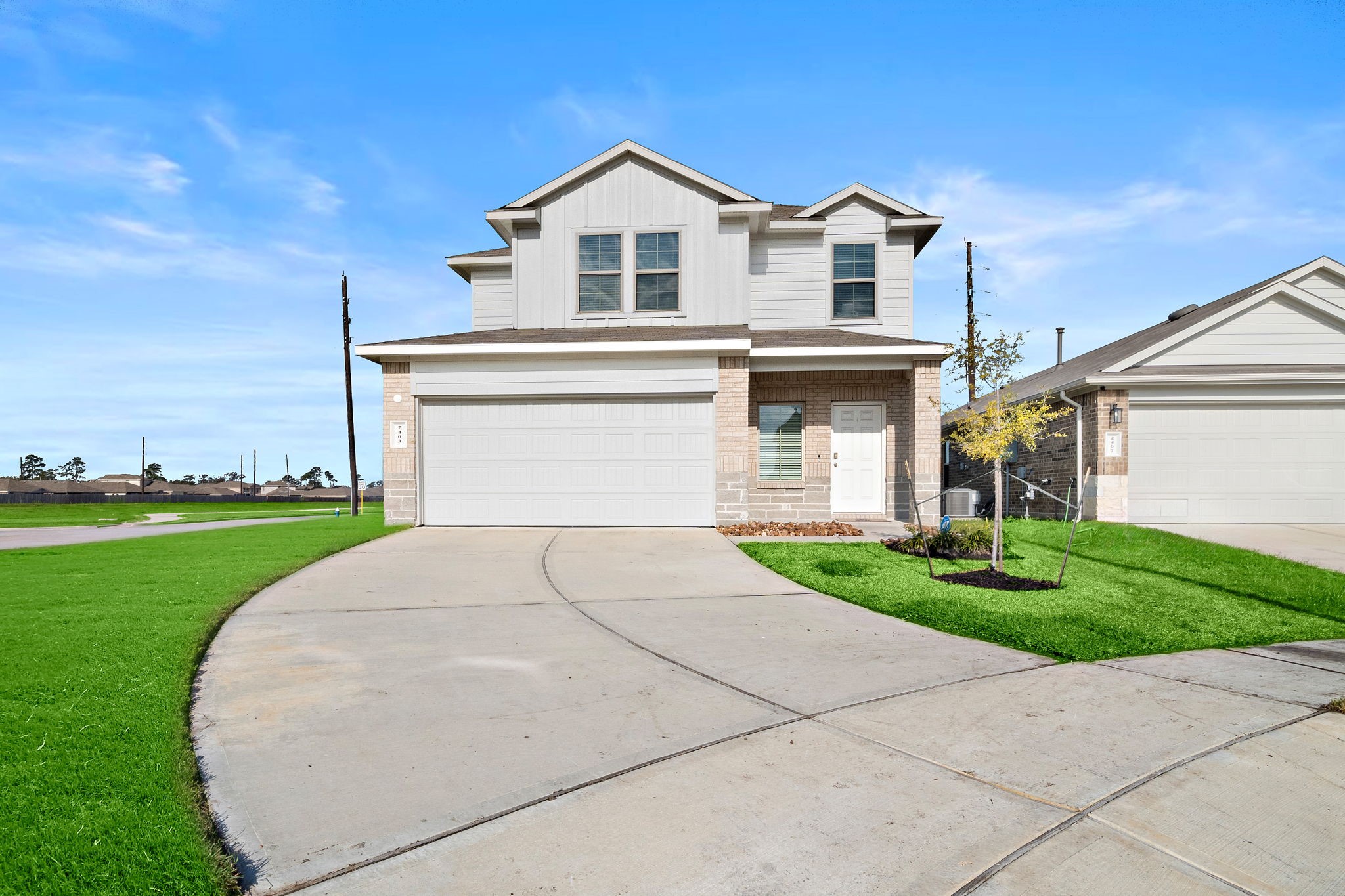 2403 Moraine Valley Drive Property Photo 1