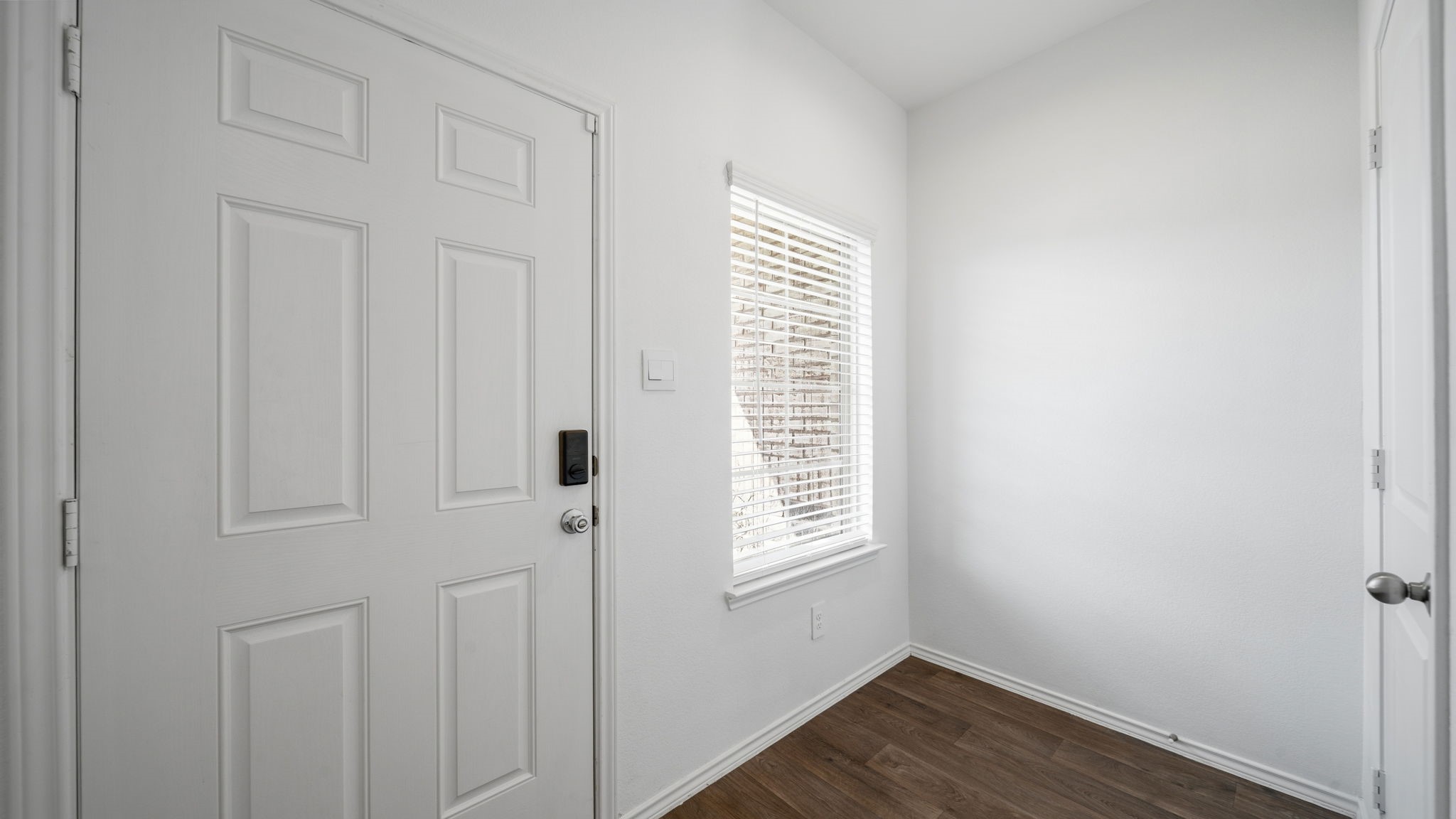 2403 Moraine Valley Drive Property Photo 6