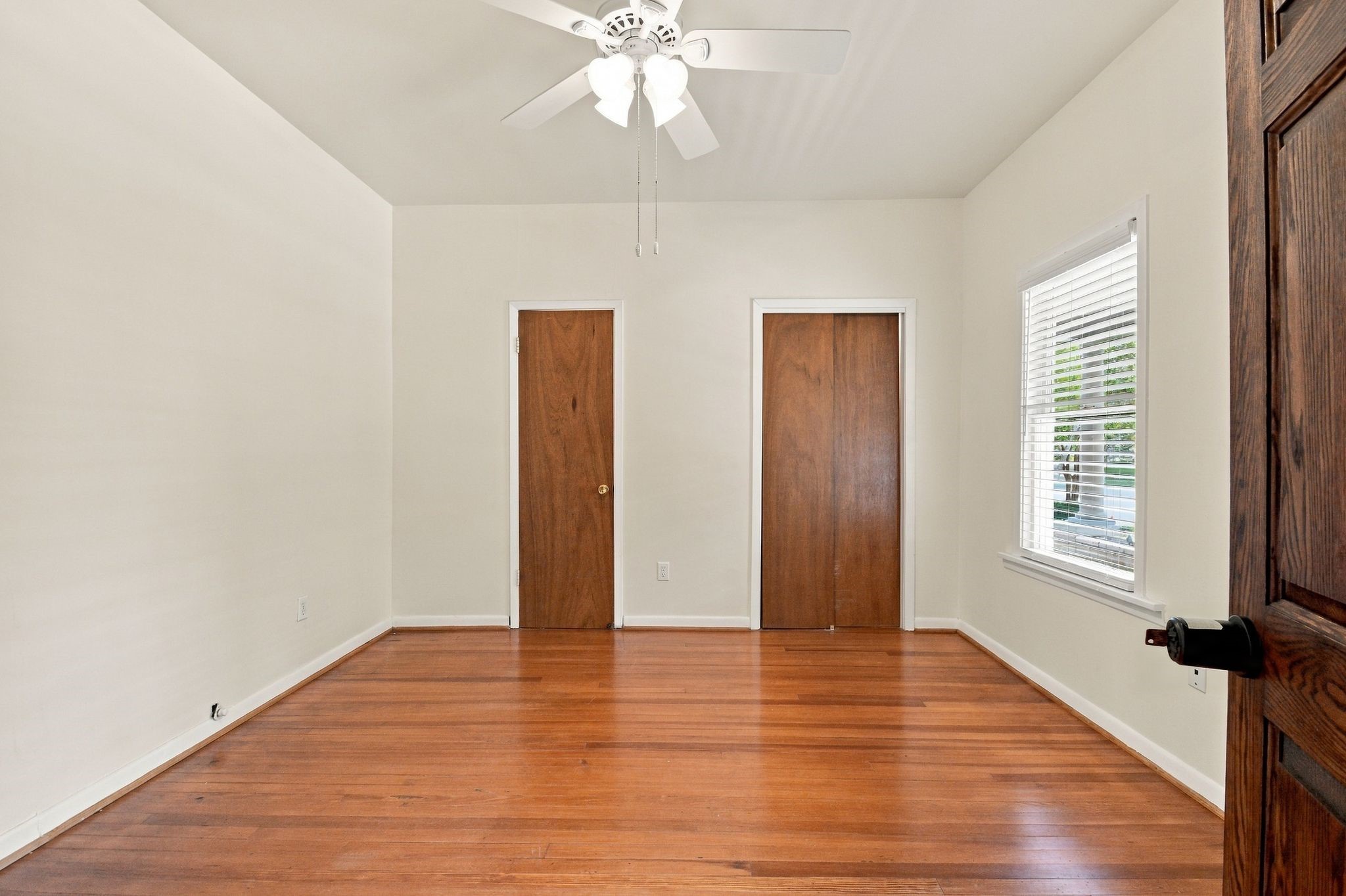905 Pizer Street Property Photo 10