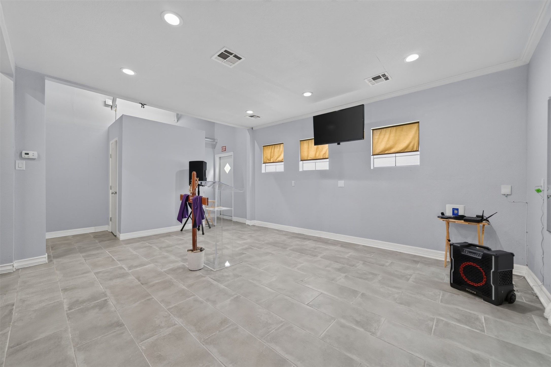 2213 Ellis Drive Property Photo 5