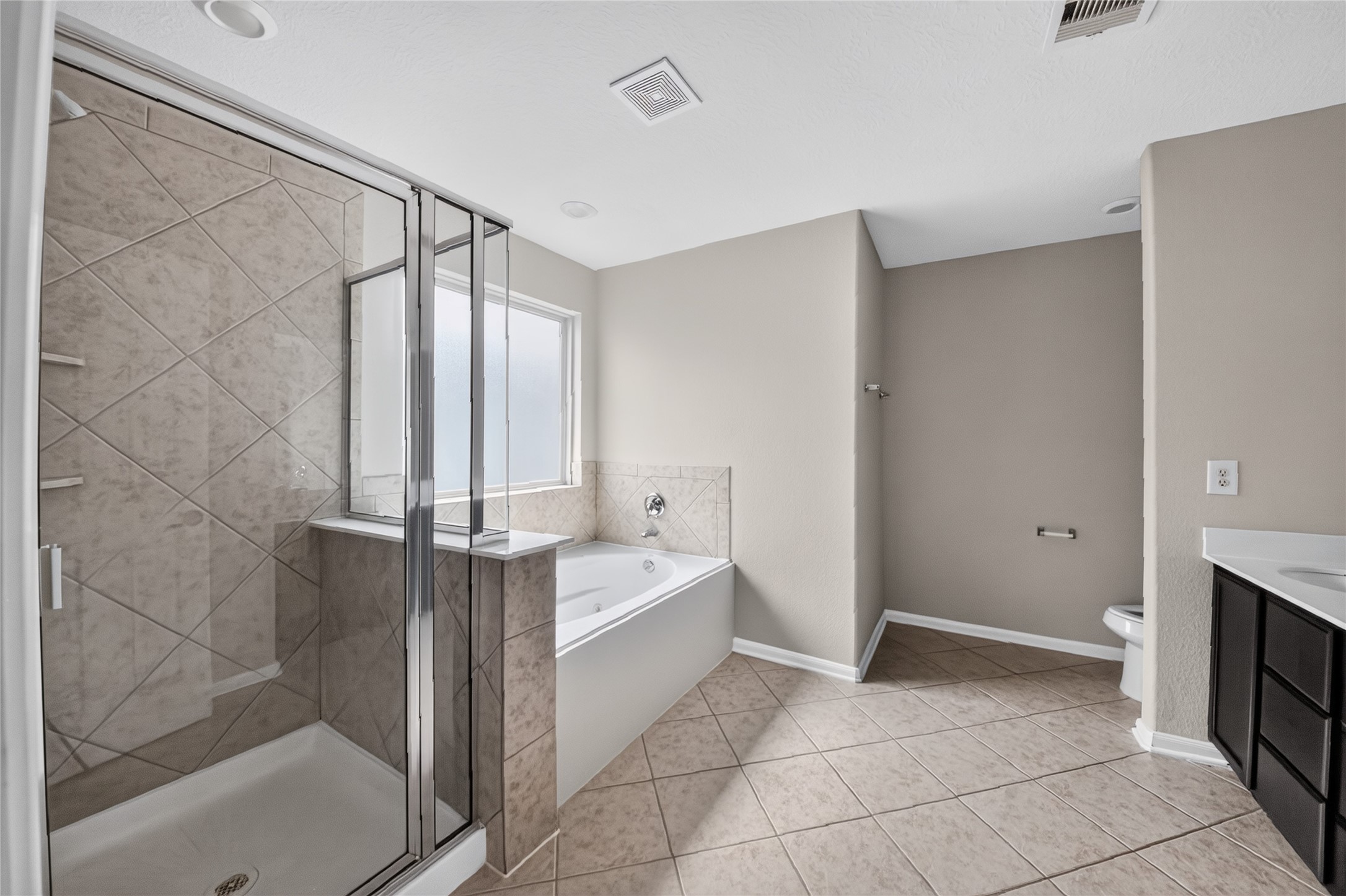 15806 Copper Oak Lane Property Photo 26