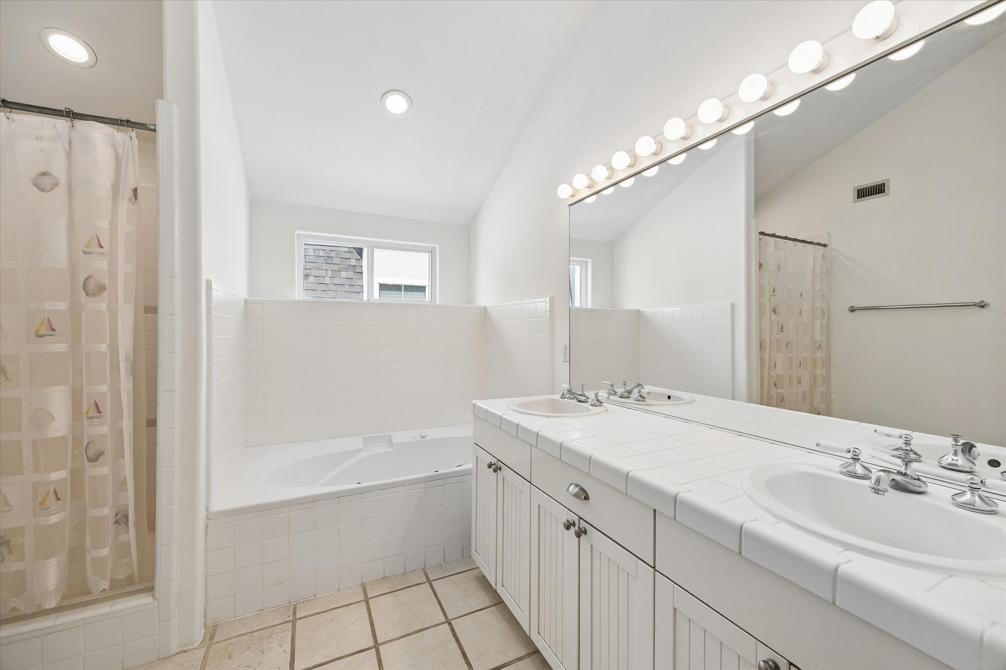 4011 Garrott Street Property Photo 15