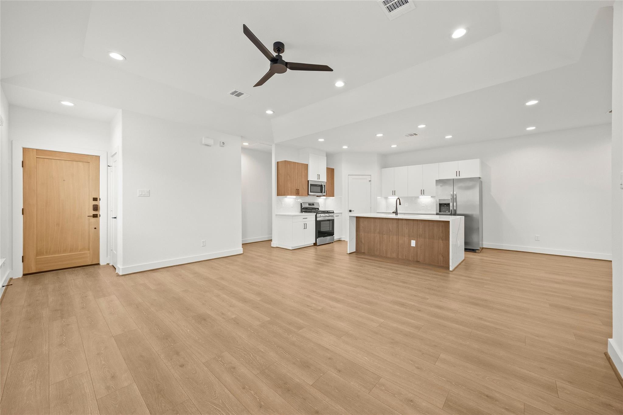 2619 Seaglass View Drive Property Photo 5