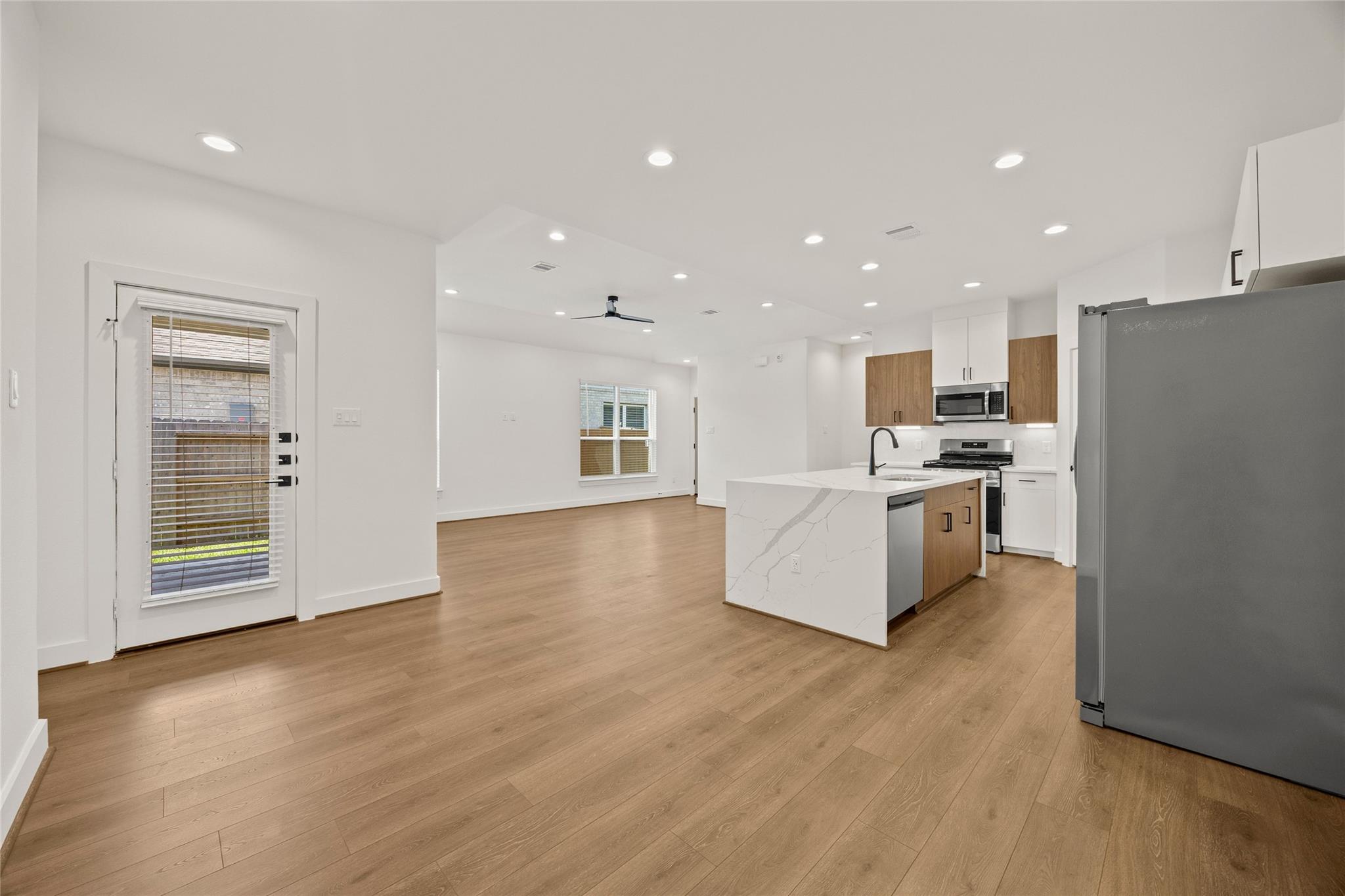 2619 Seaglass View Drive Property Photo 8