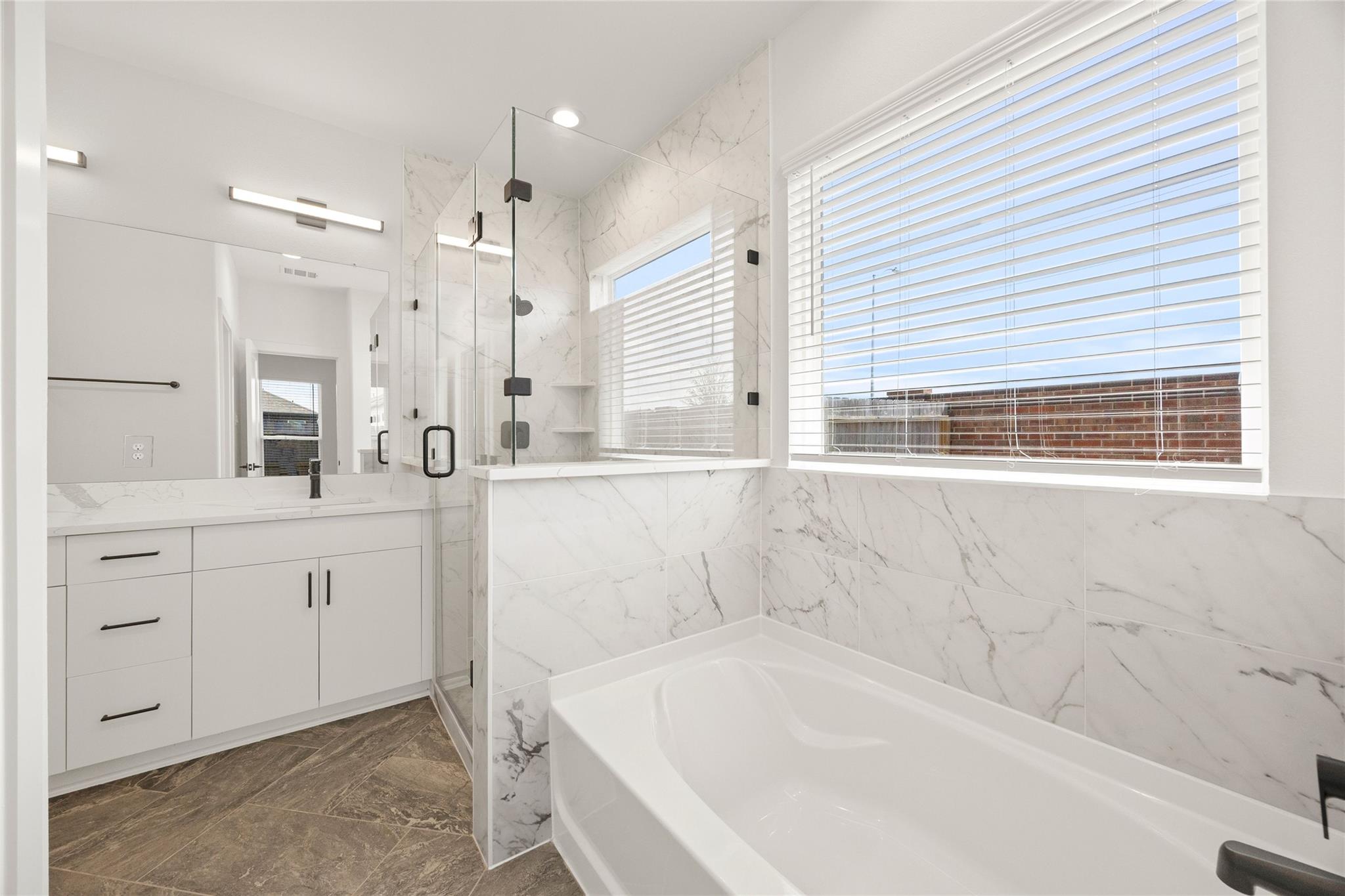 2619 Seaglass View Drive Property Photo 16