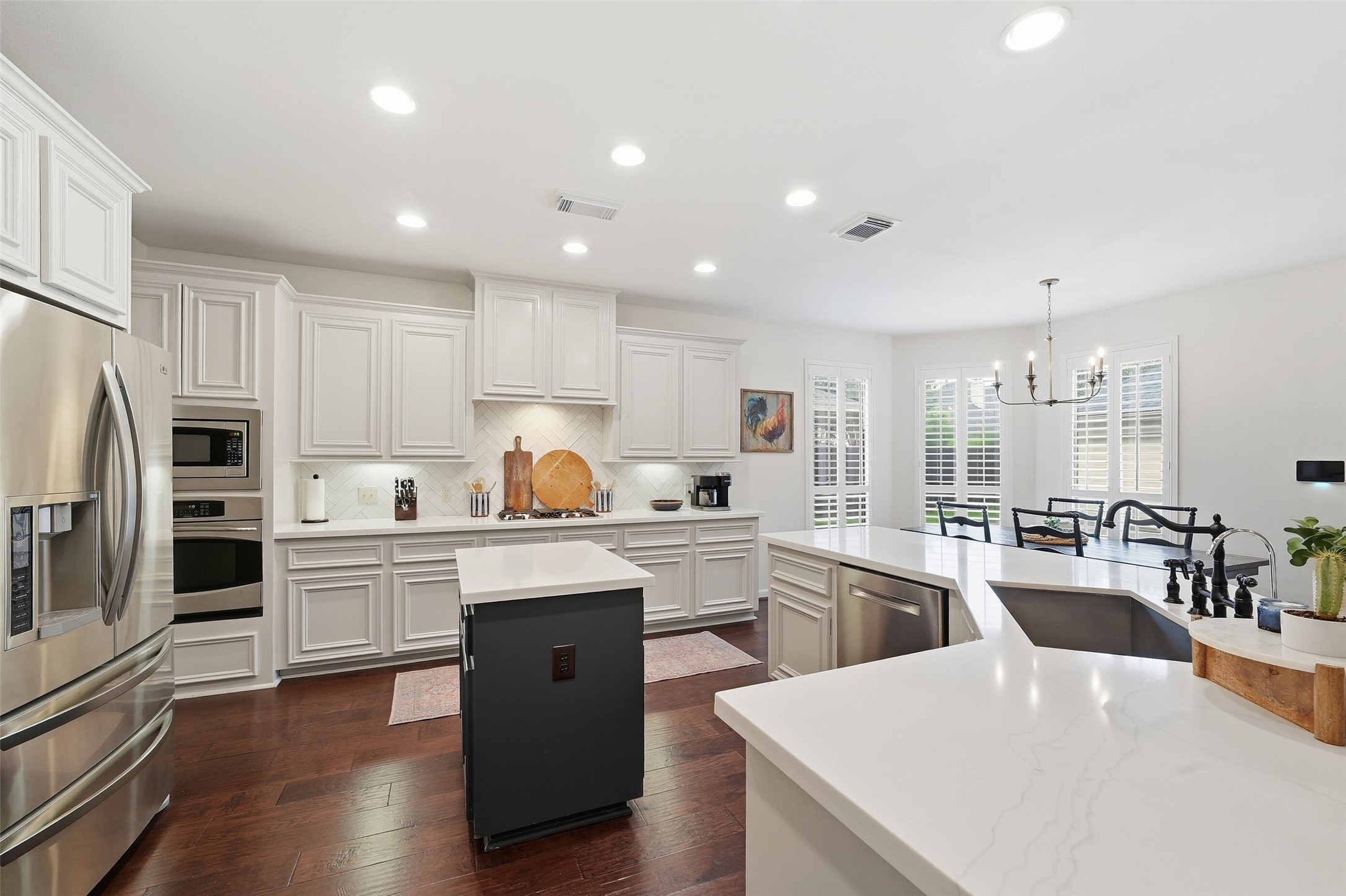 2815 Golden Larch Drive Property Photo 12