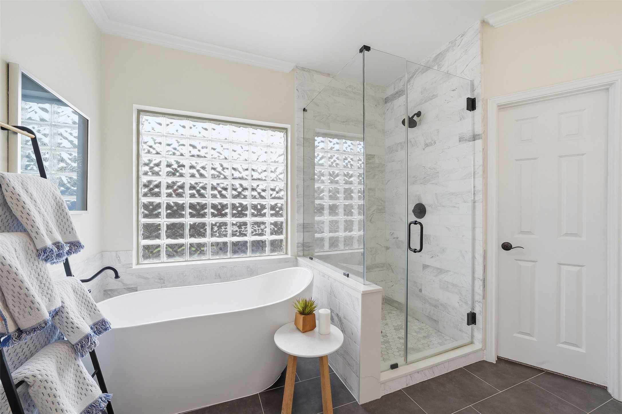 2815 Golden Larch Drive Property Photo 27