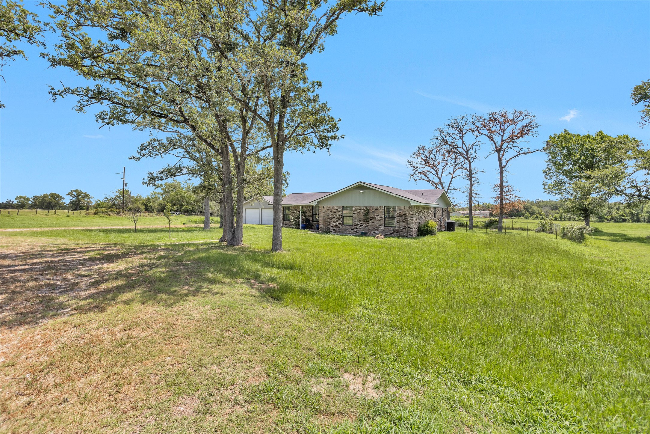 21356 N Highway 90 N
