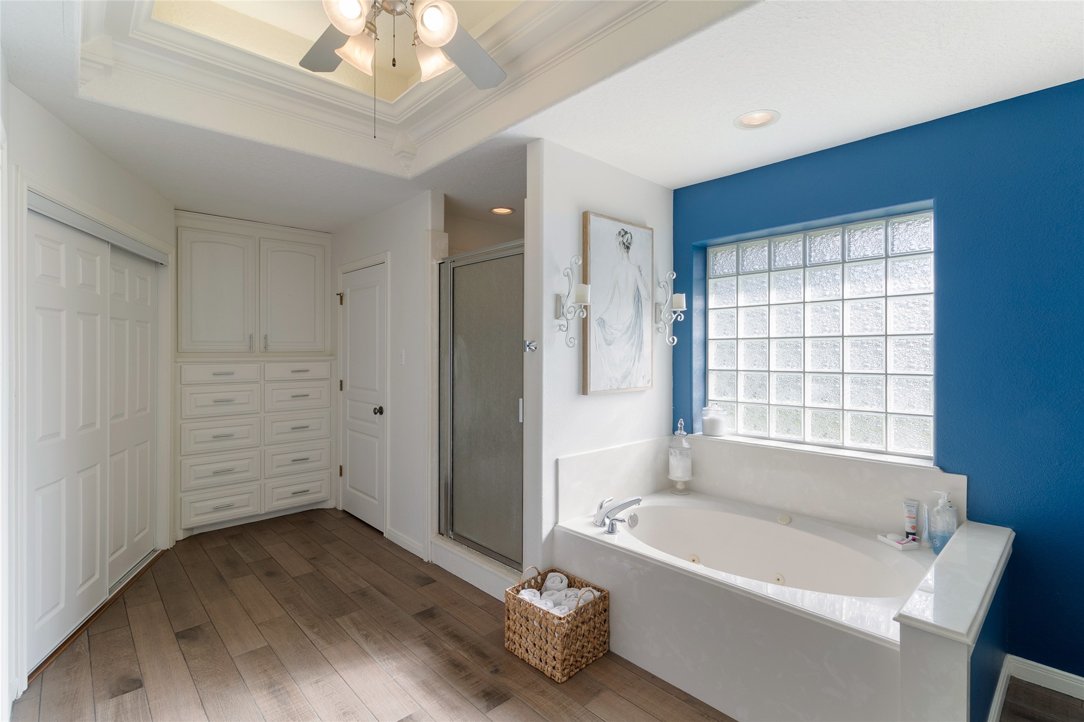 307 Williamsburg Avenue Property Photo 8