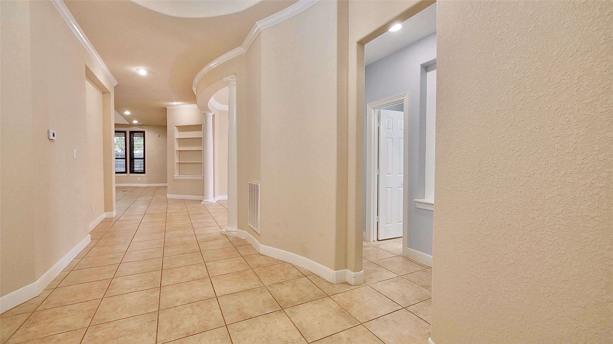 8303 Crescent Knolls Dr Drive Property Photo 6