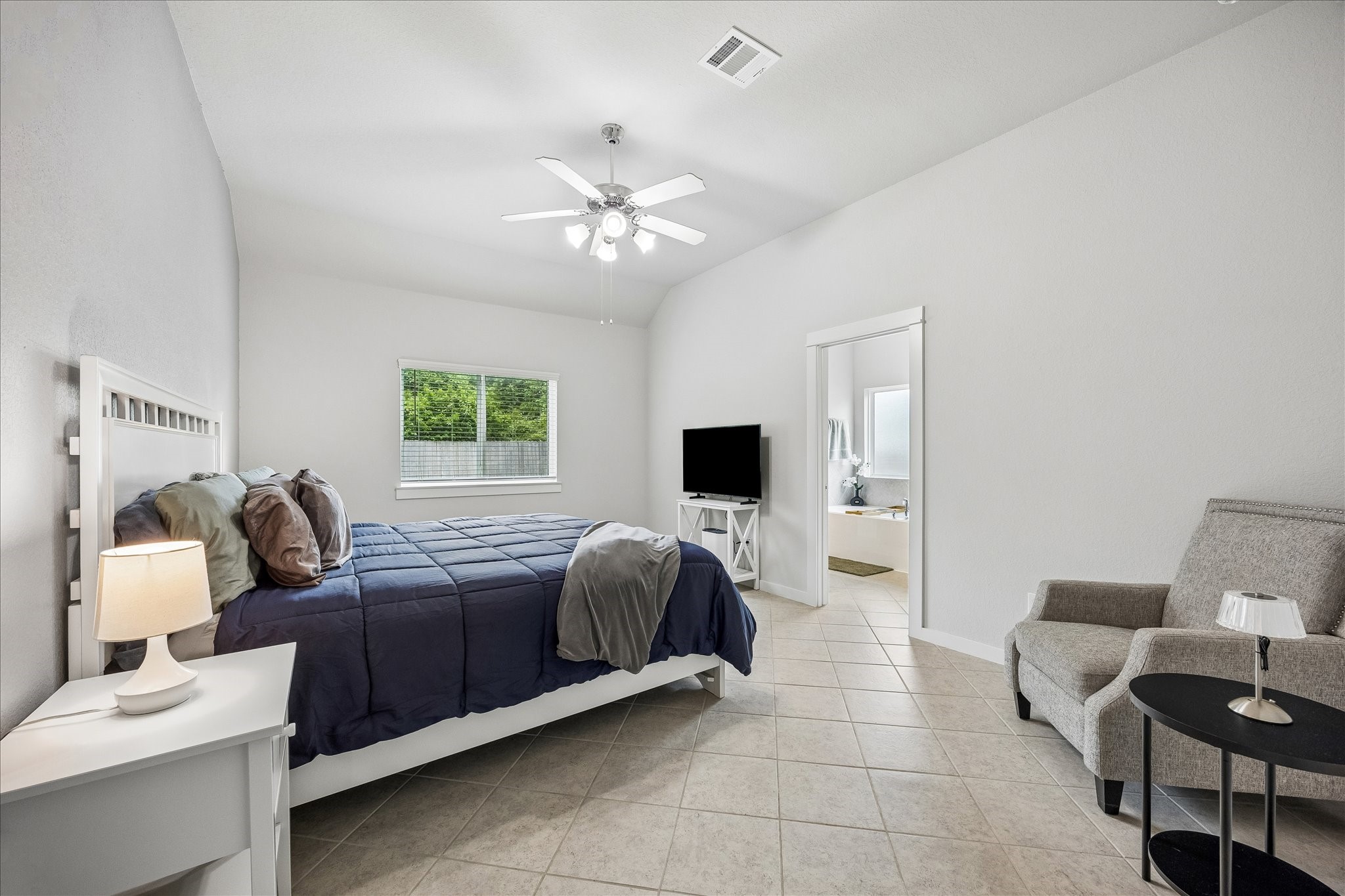 23601 Zinfandel Drive Property Photo 18