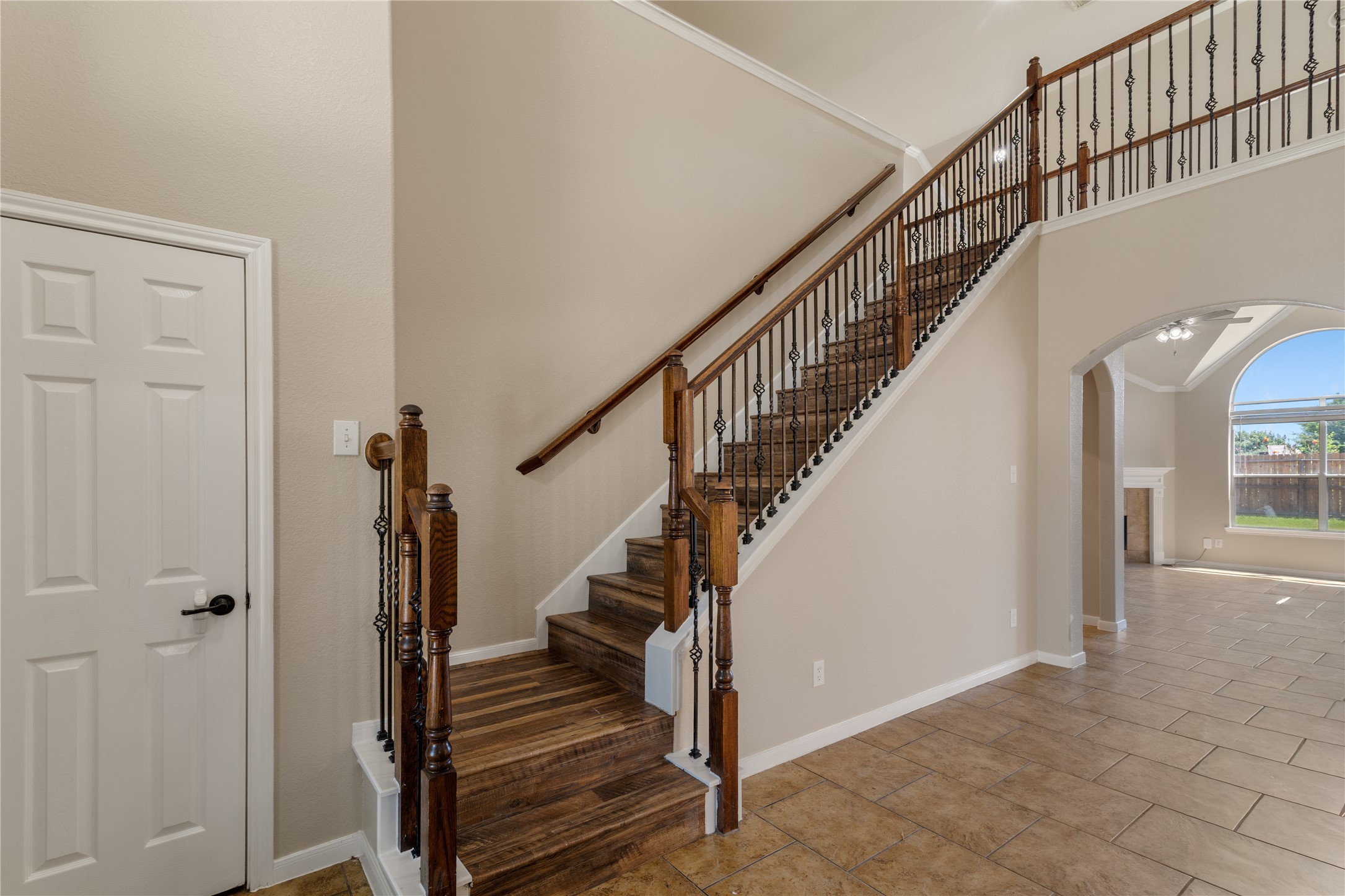 24822 Dutton Point Drive Property Photo 6