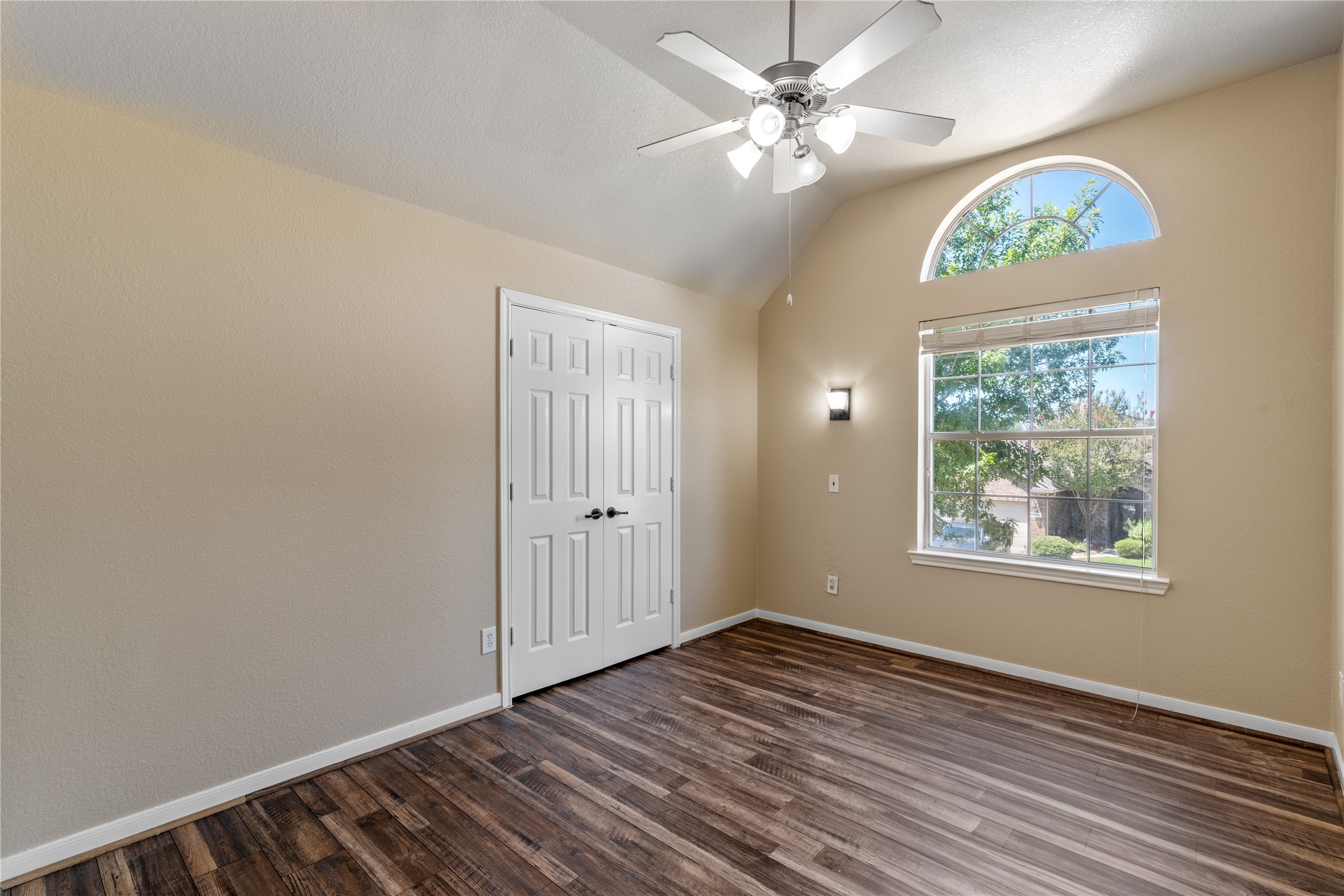 24822 Dutton Point Drive Property Photo 30