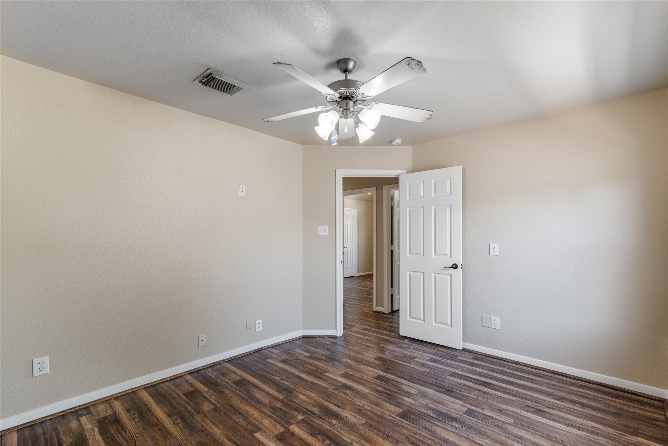 24822 Dutton Point Drive Property Photo 38