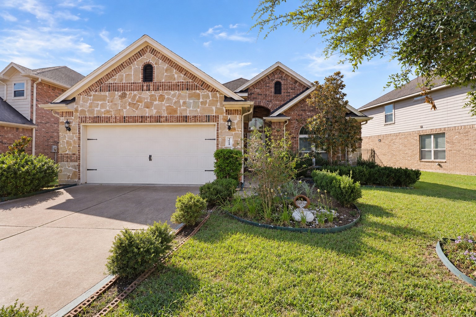 3939 Catania Bay Court Property Photo 1