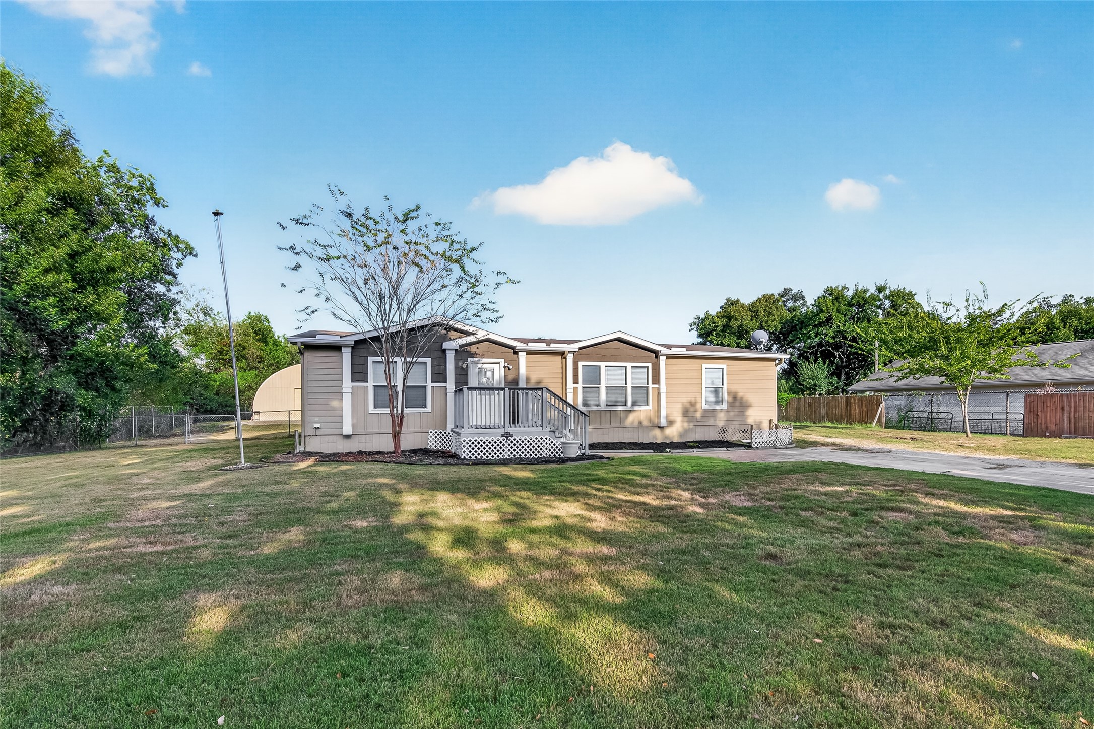 6023 Cheryl Lane Property Photo 2