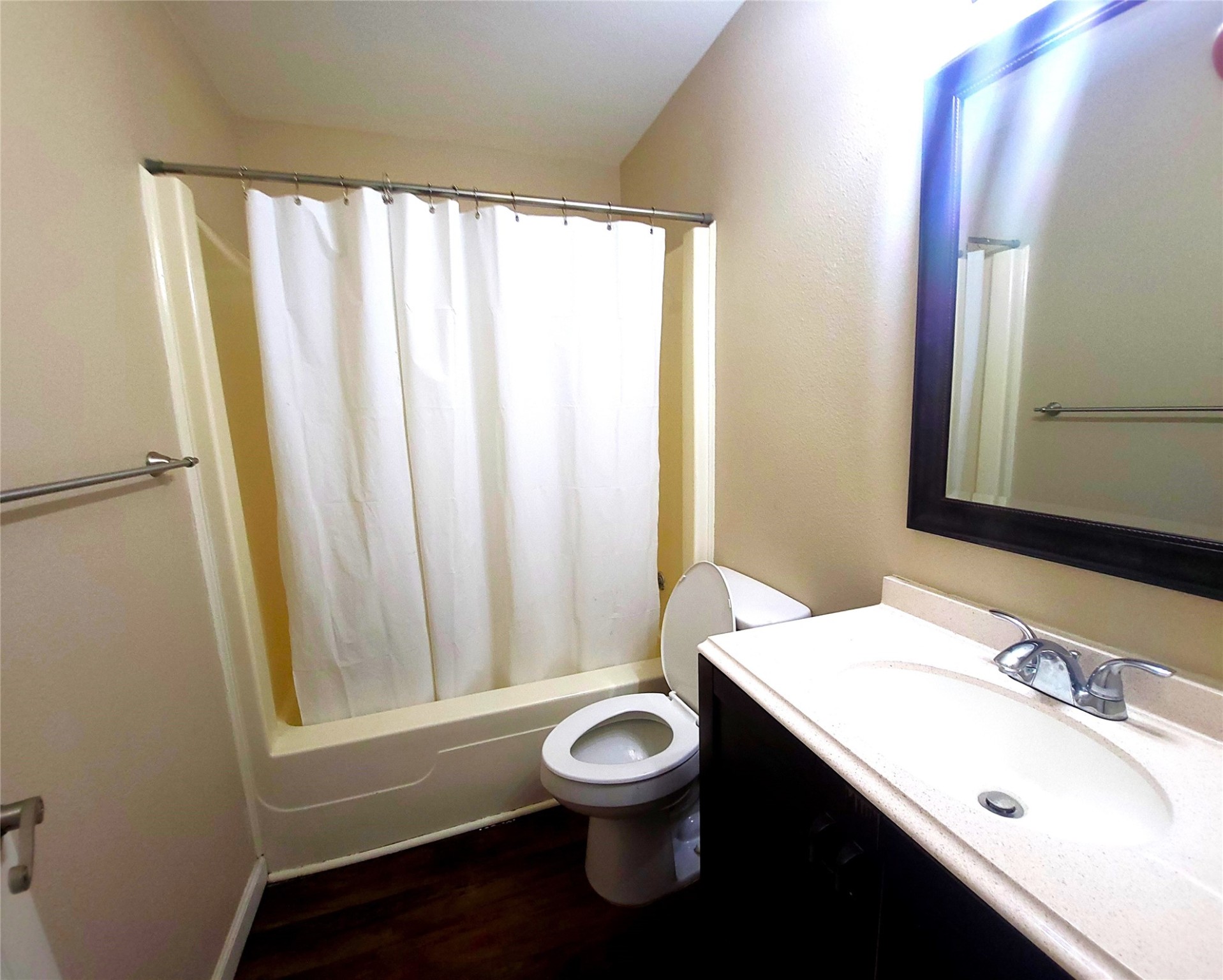4601 Evergreen Street Property Photo 7