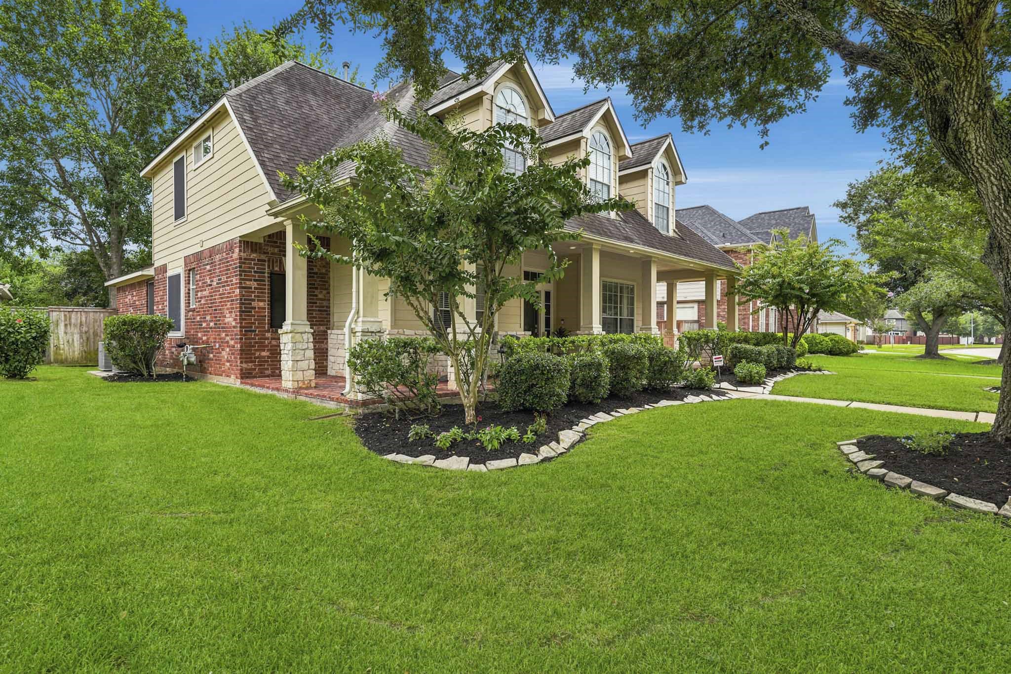 8310 Big Bend Drive Property Photo 4