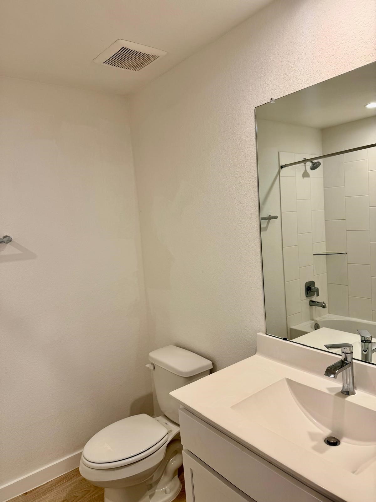 5122 Sunset Oaks Drive Property Photo 14