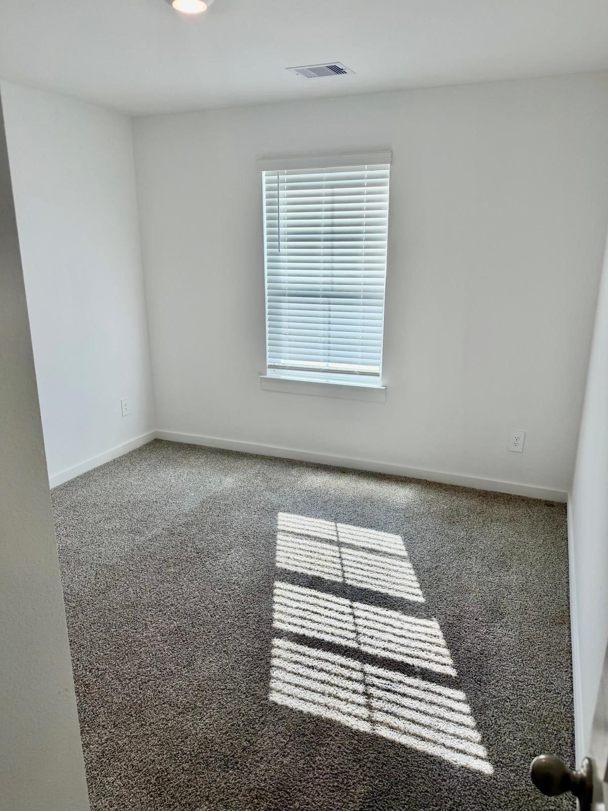5122 Sunset Oaks Drive Property Photo 15