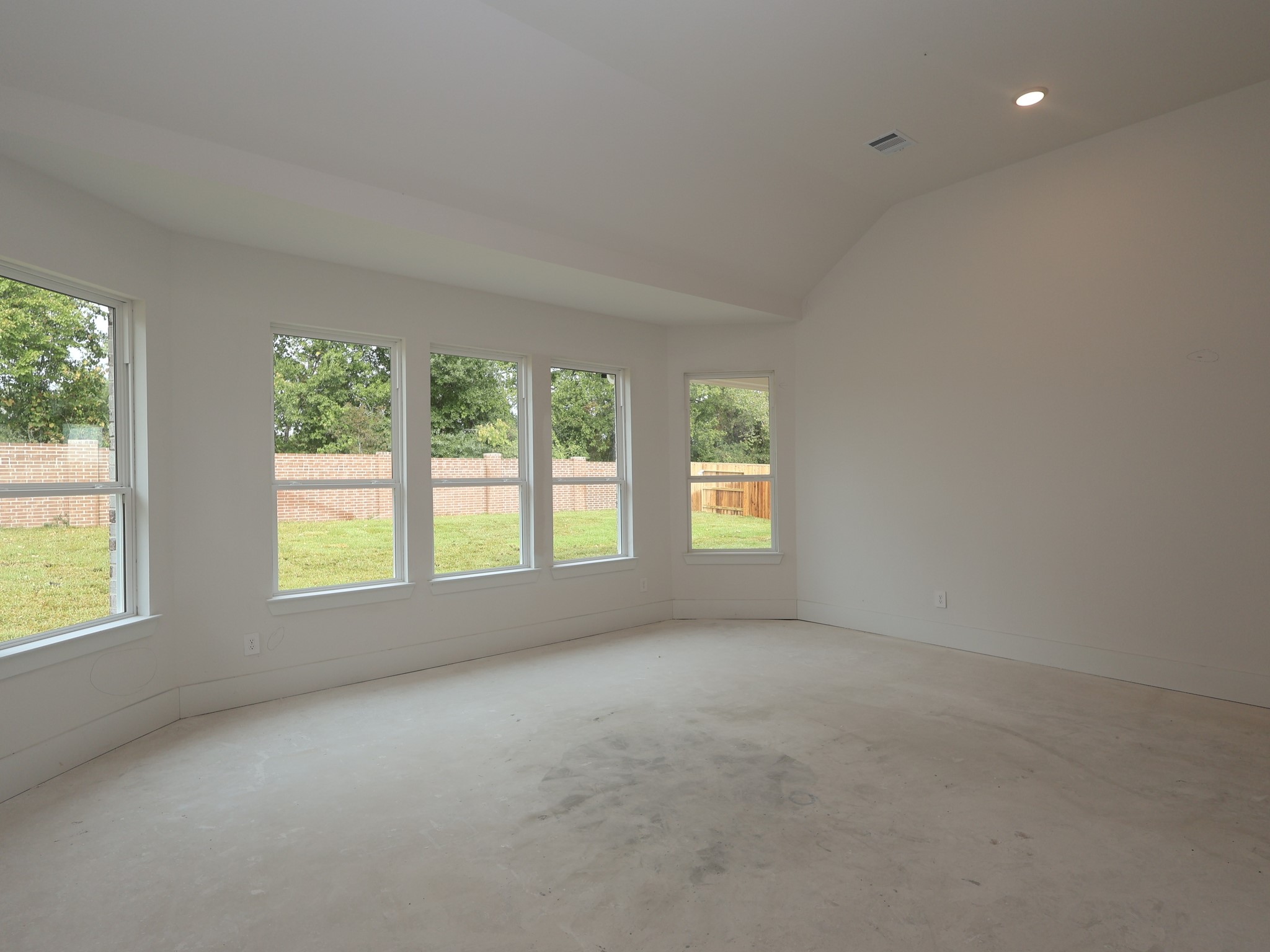 171 Pomelo Drive Property Photo 3