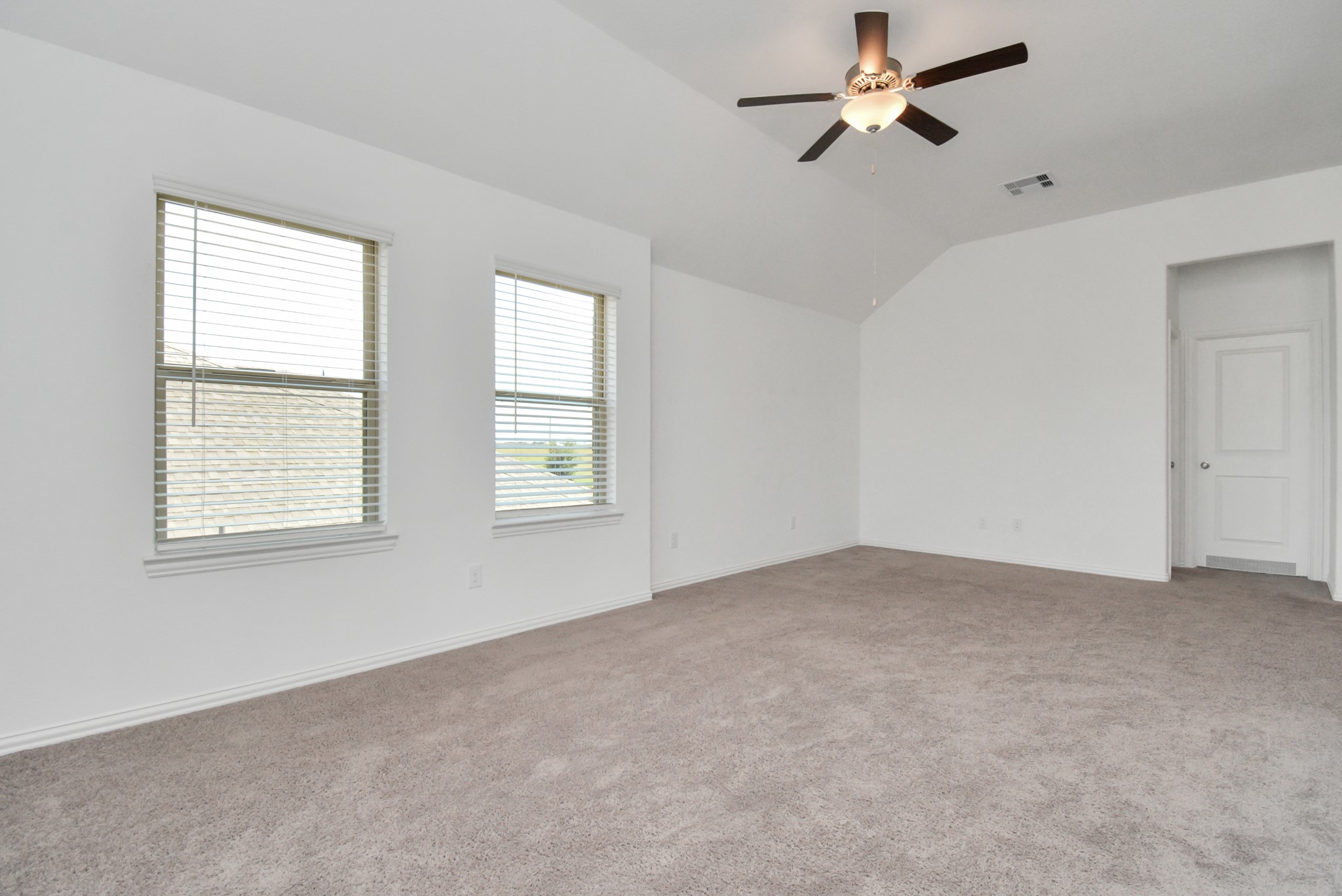 13002 Sheildaig Street Property Photo 29