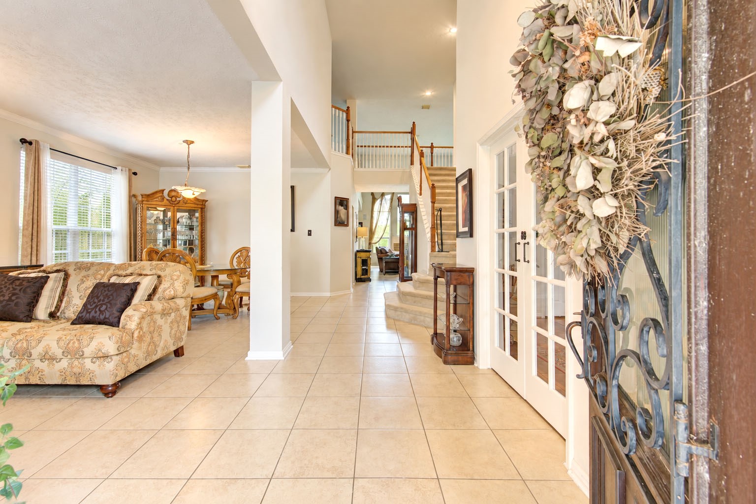 8111 Summer Wind Court Property Photo 4