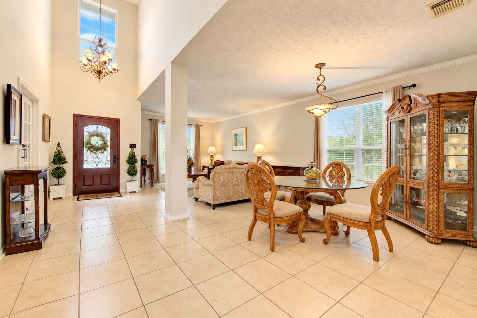 8111 Summer Wind Court Property Photo 6