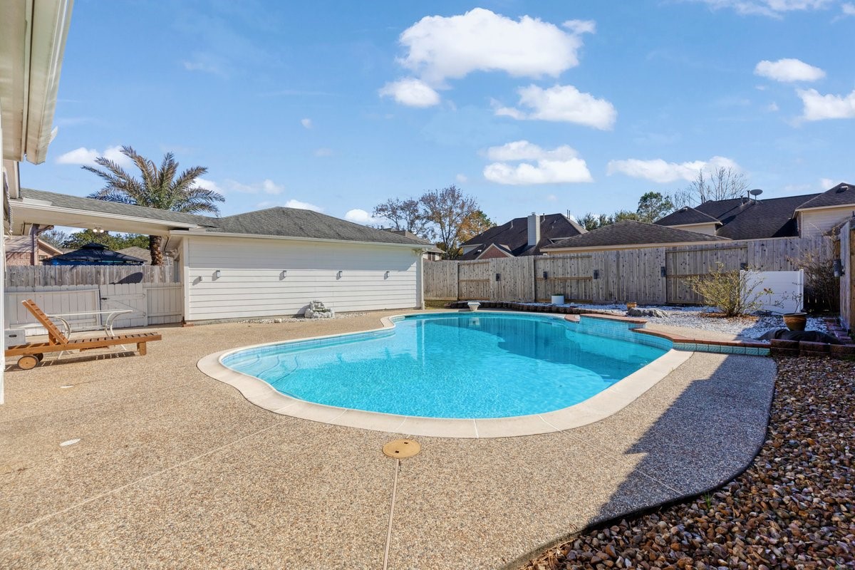 23327 Allister Court Property Photo 6