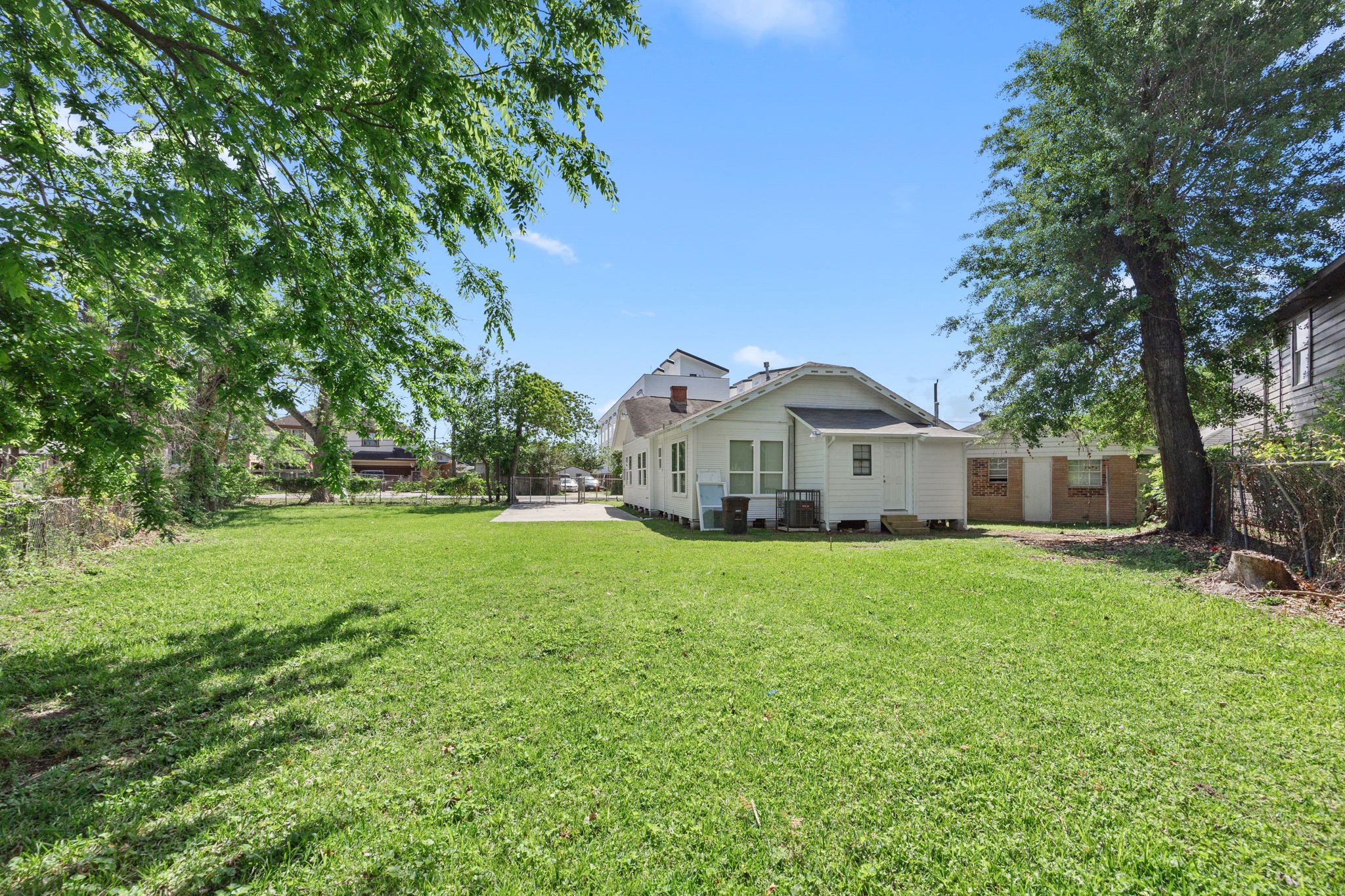 3916 Kennon Street Property Photo 23