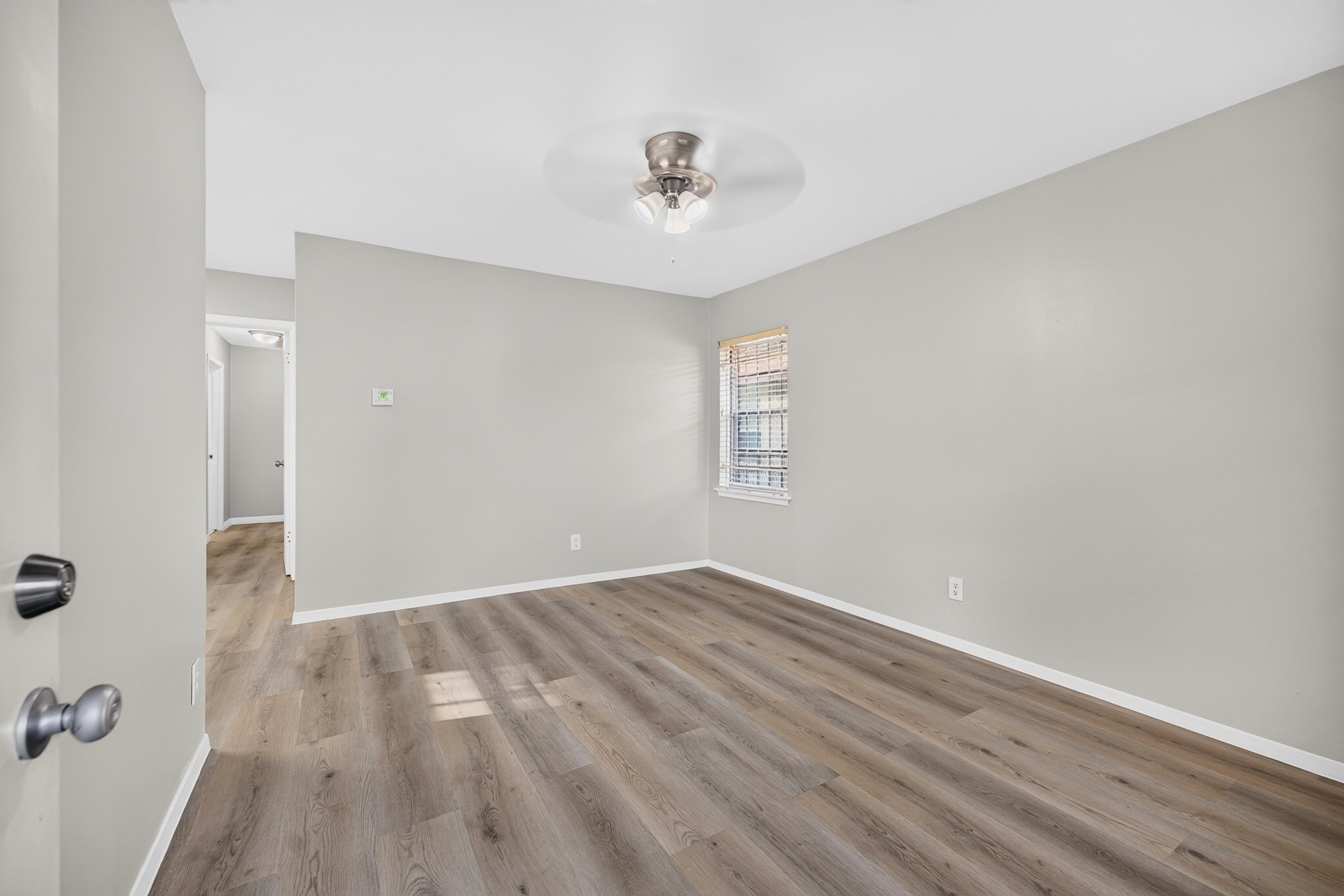 6127 Rietta Street Property Photo 8