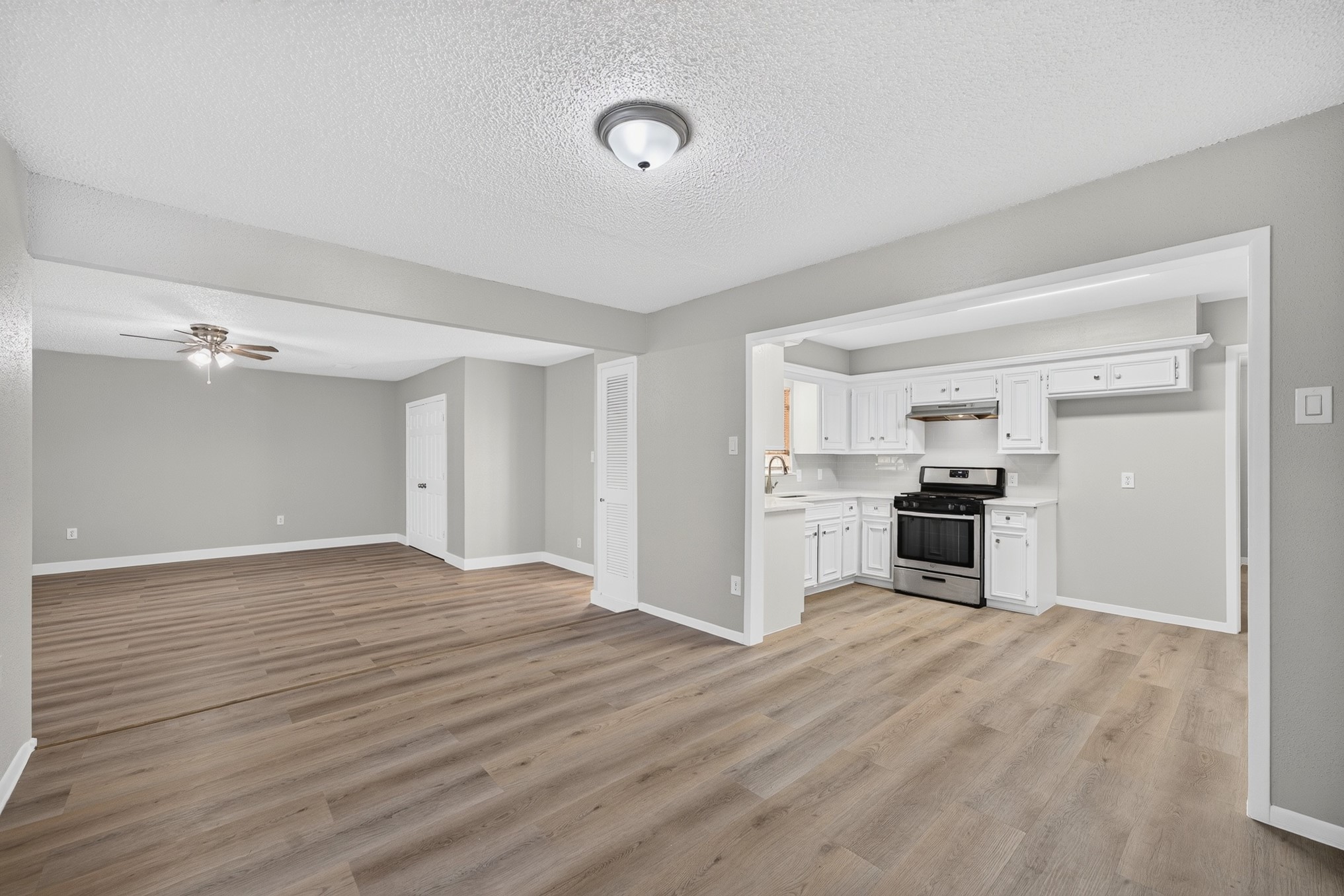 6127 Rietta Street Property Photo 16