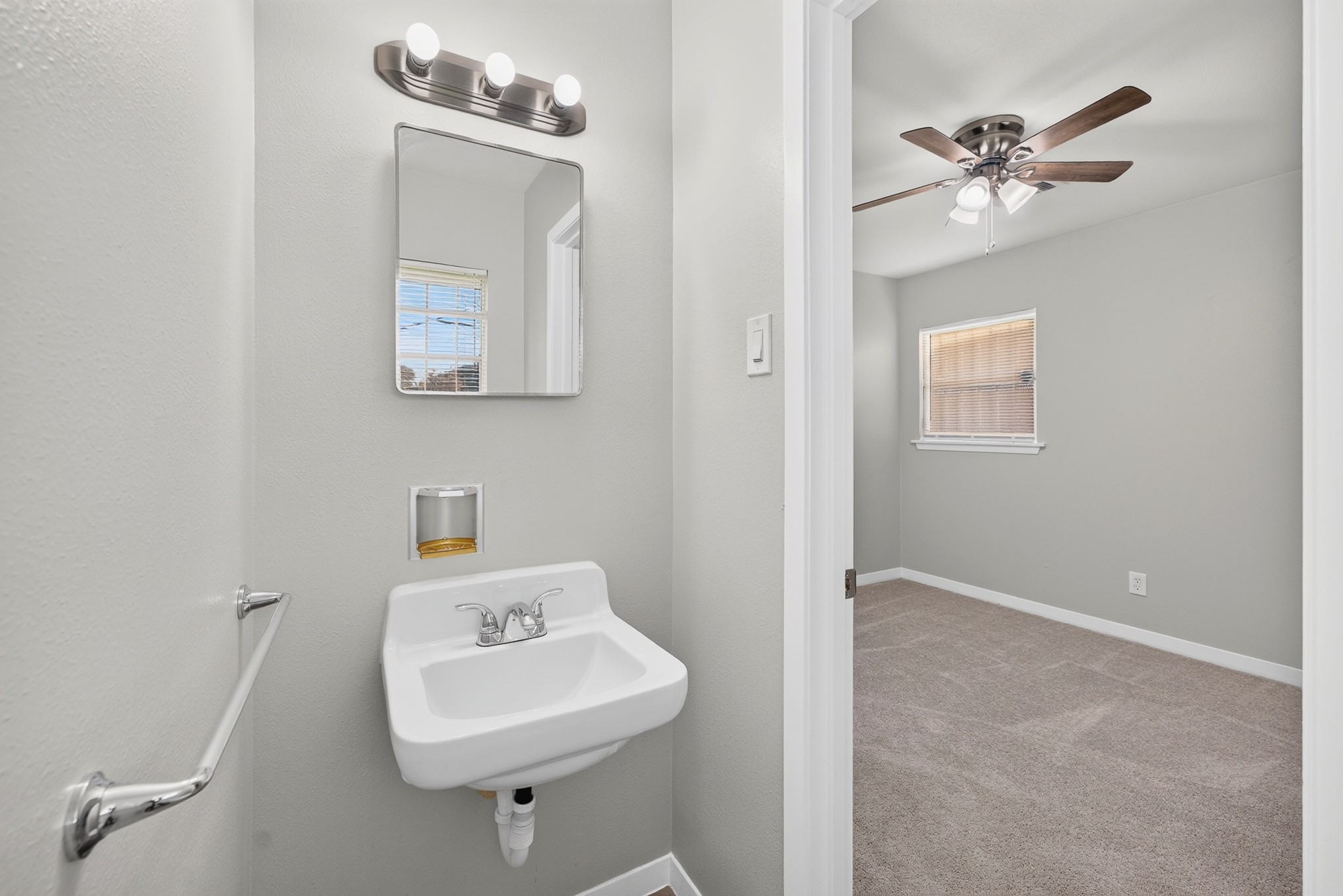 6127 Rietta Street Property Photo 28