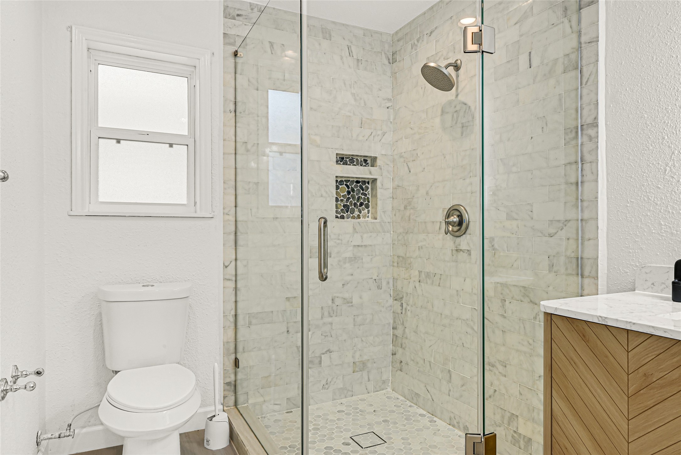 2407 Rambling Brook Drive Property Photo 17