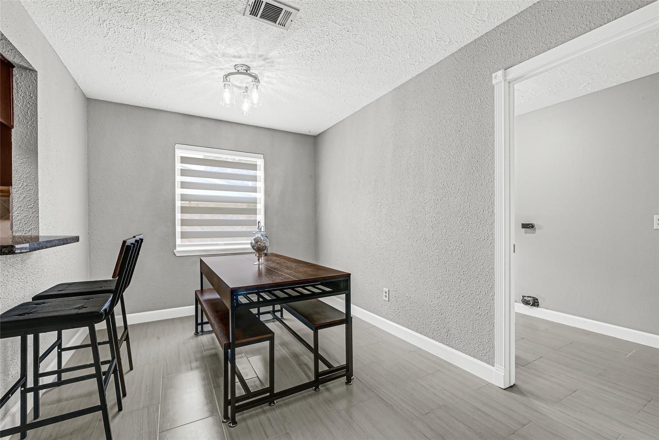 2407 Rambling Brook Drive Property Photo 32