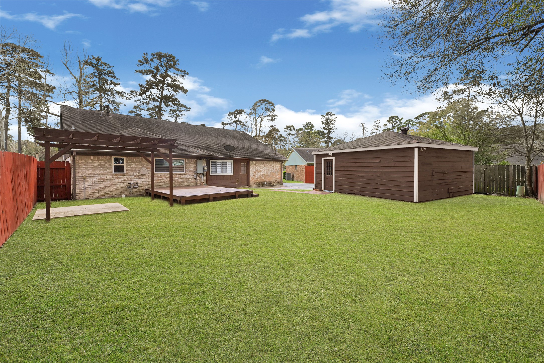2407 Rambling Brook Drive Property Photo 44