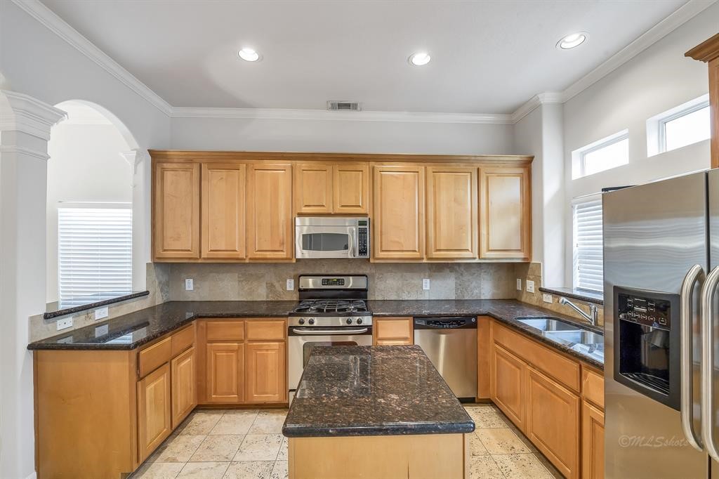 126 Detering Street C Property Photo 11