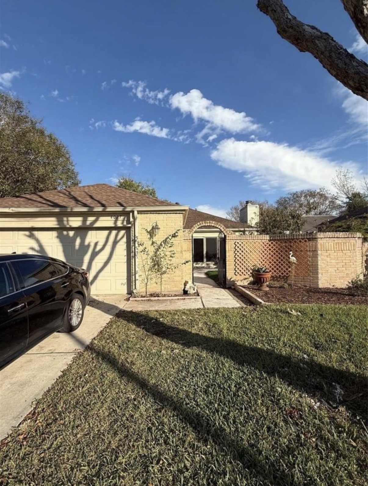 4027 Summit Valley Drive Property Photo 1