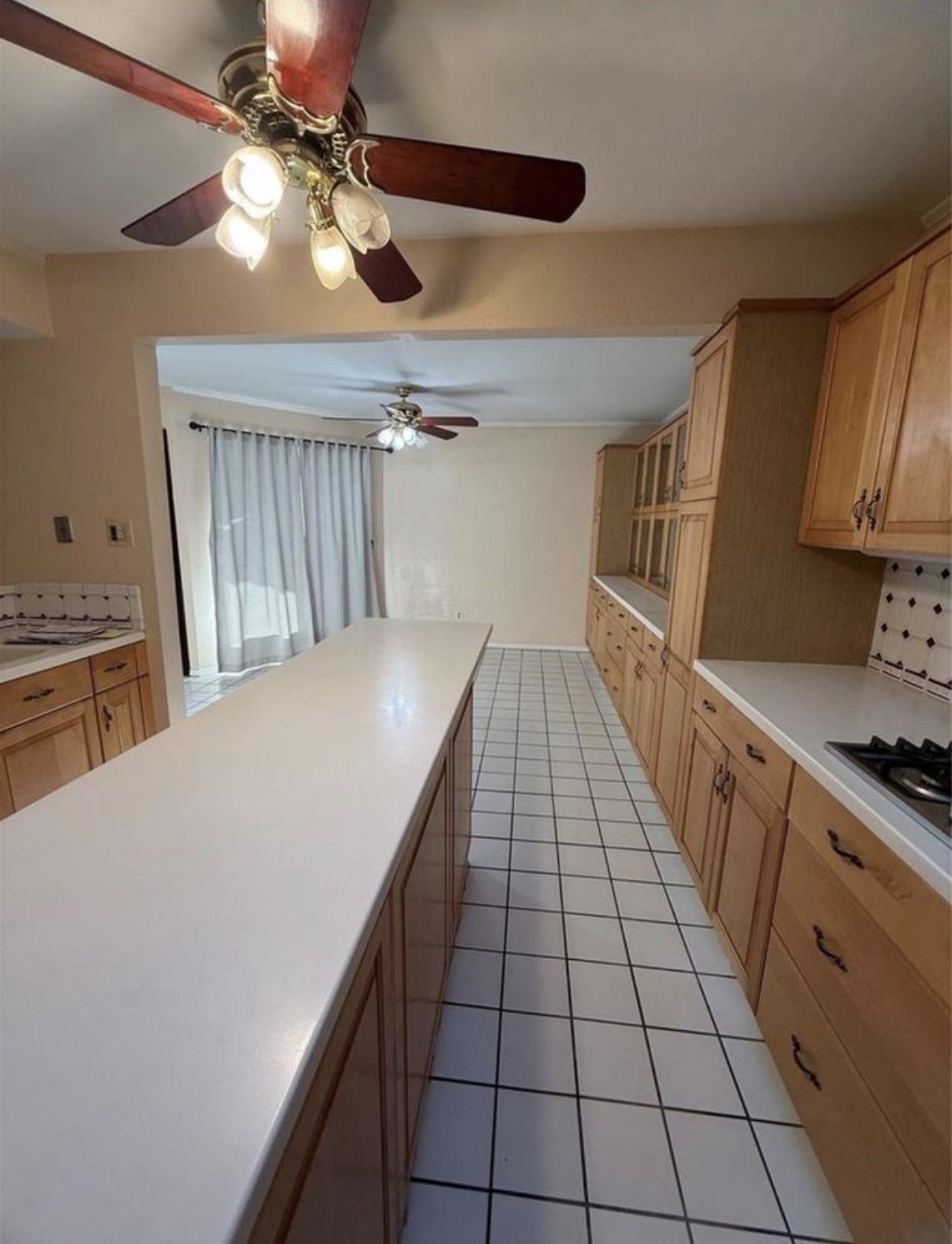4027 Summit Valley Drive Property Photo 8