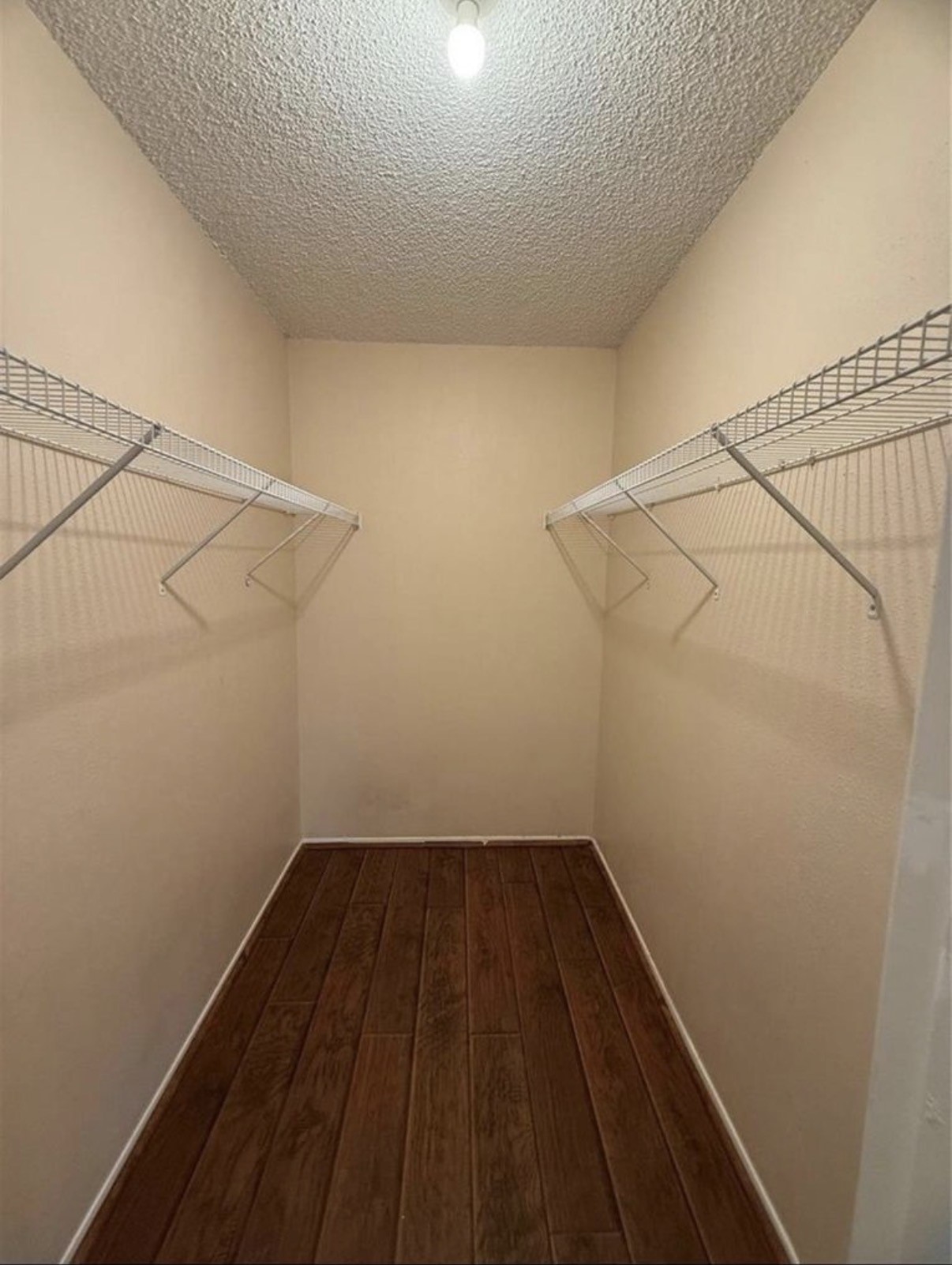 4027 Summit Valley Drive Property Photo 11